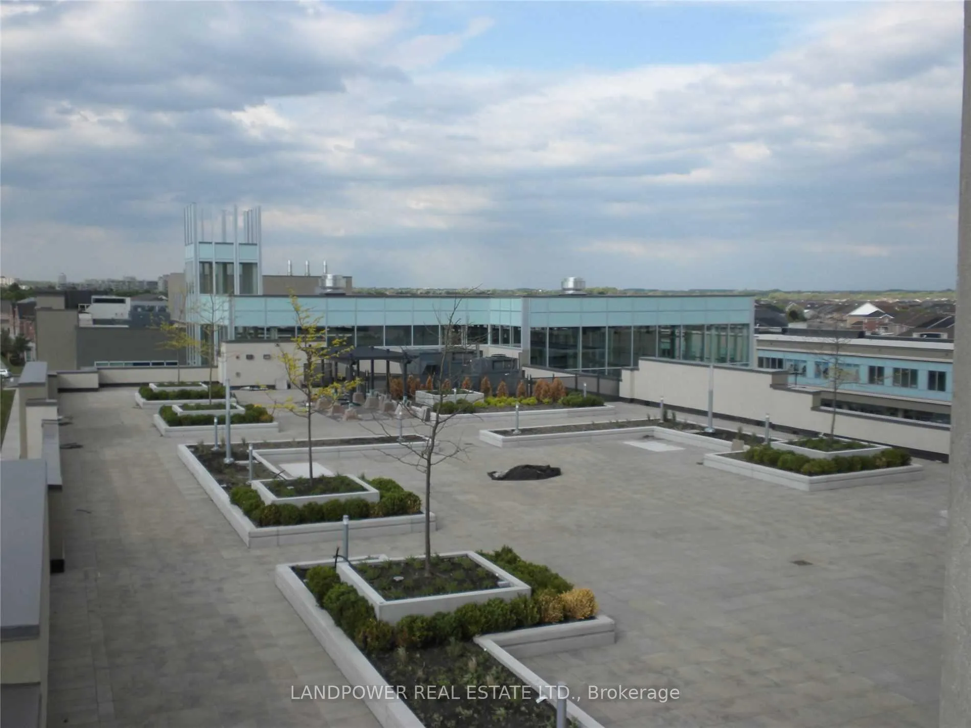 Photo 2 of Unit 622, 8323 Kennedy Road, Markham, Village Green-South Unionville — HOMEH