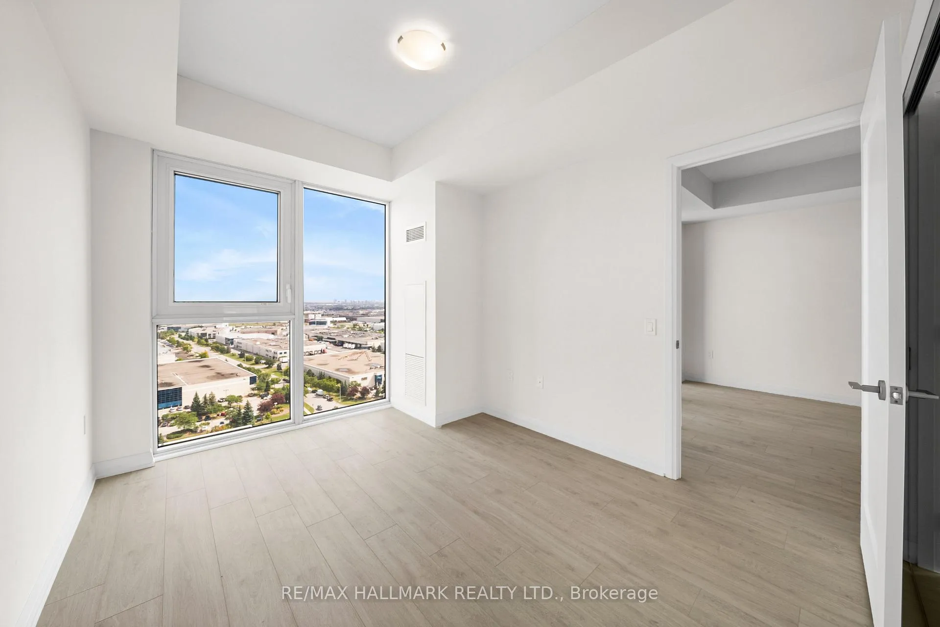 Photo 15 of Unit 1612, 9000 Jane Street, Vaughan, Concord — HOMEH