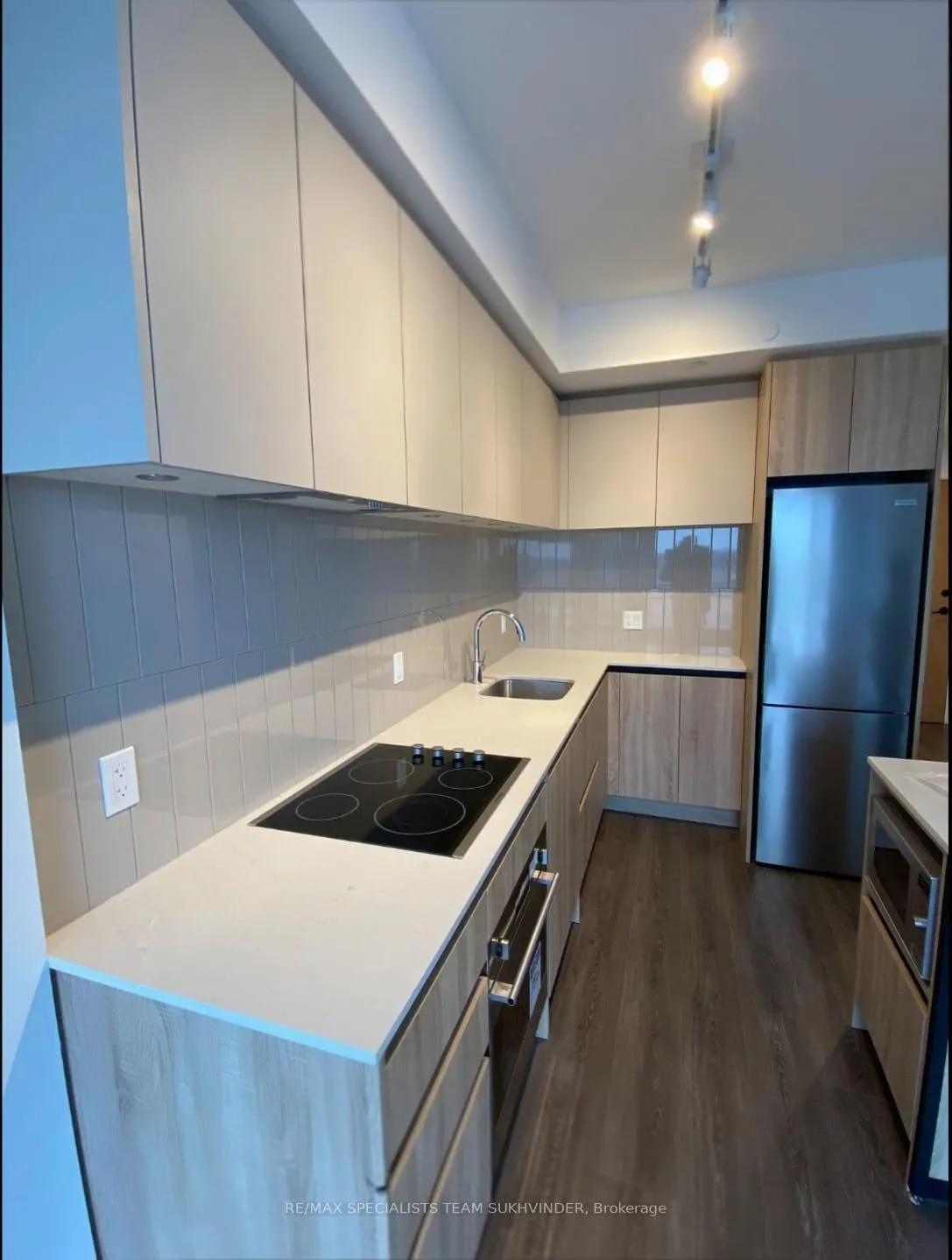 Photo 3 of Unit B-806, 7950 Bathurst Street, Vaughan, Beverley Glen — HOMEH