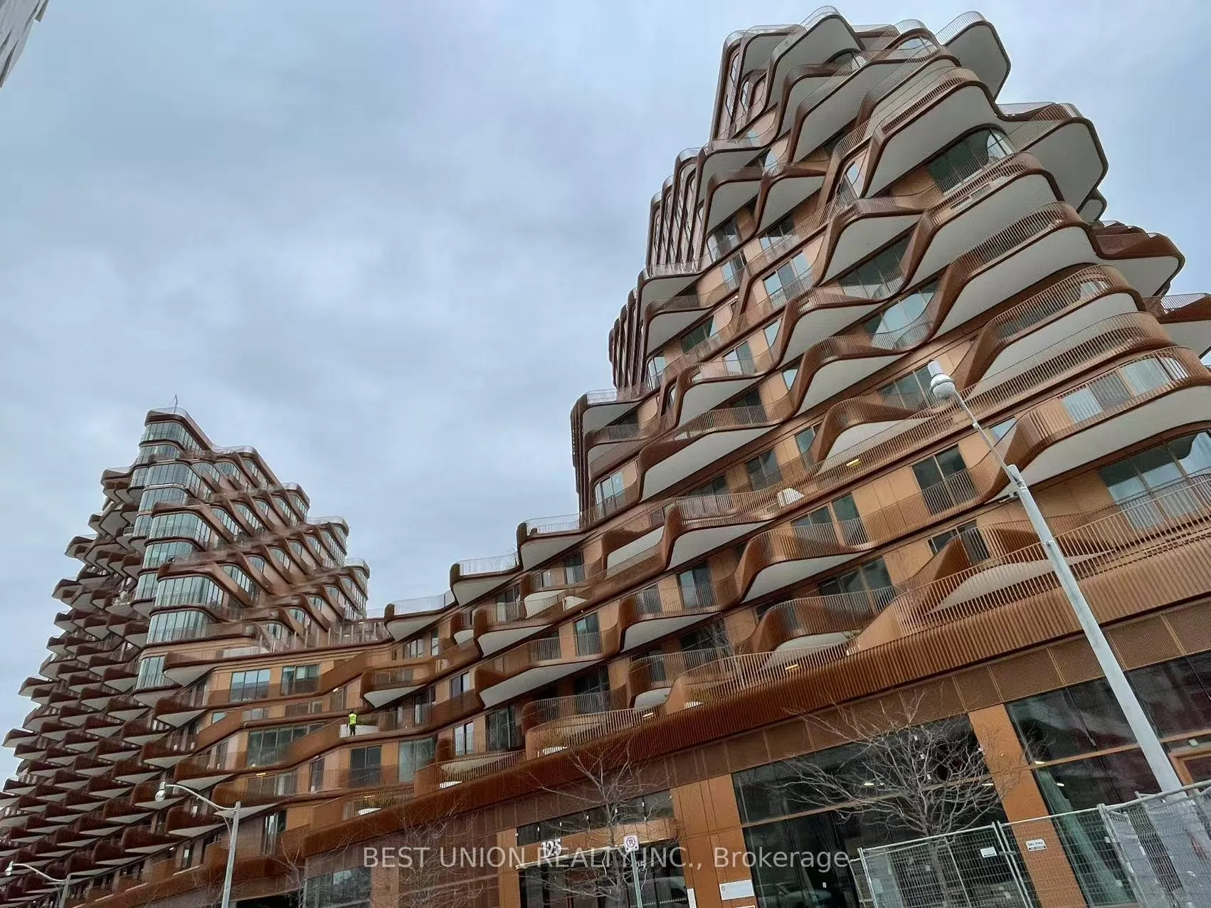 Photo 1 of Unit 522, 155 Merchants' Wharf, Toronto, Waterfront Communities — HOMEH