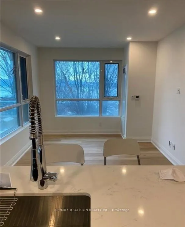 Photo 2 of Unit 206, 58 Lakeside Terrace, Barrie, Little Lake — HOMEH