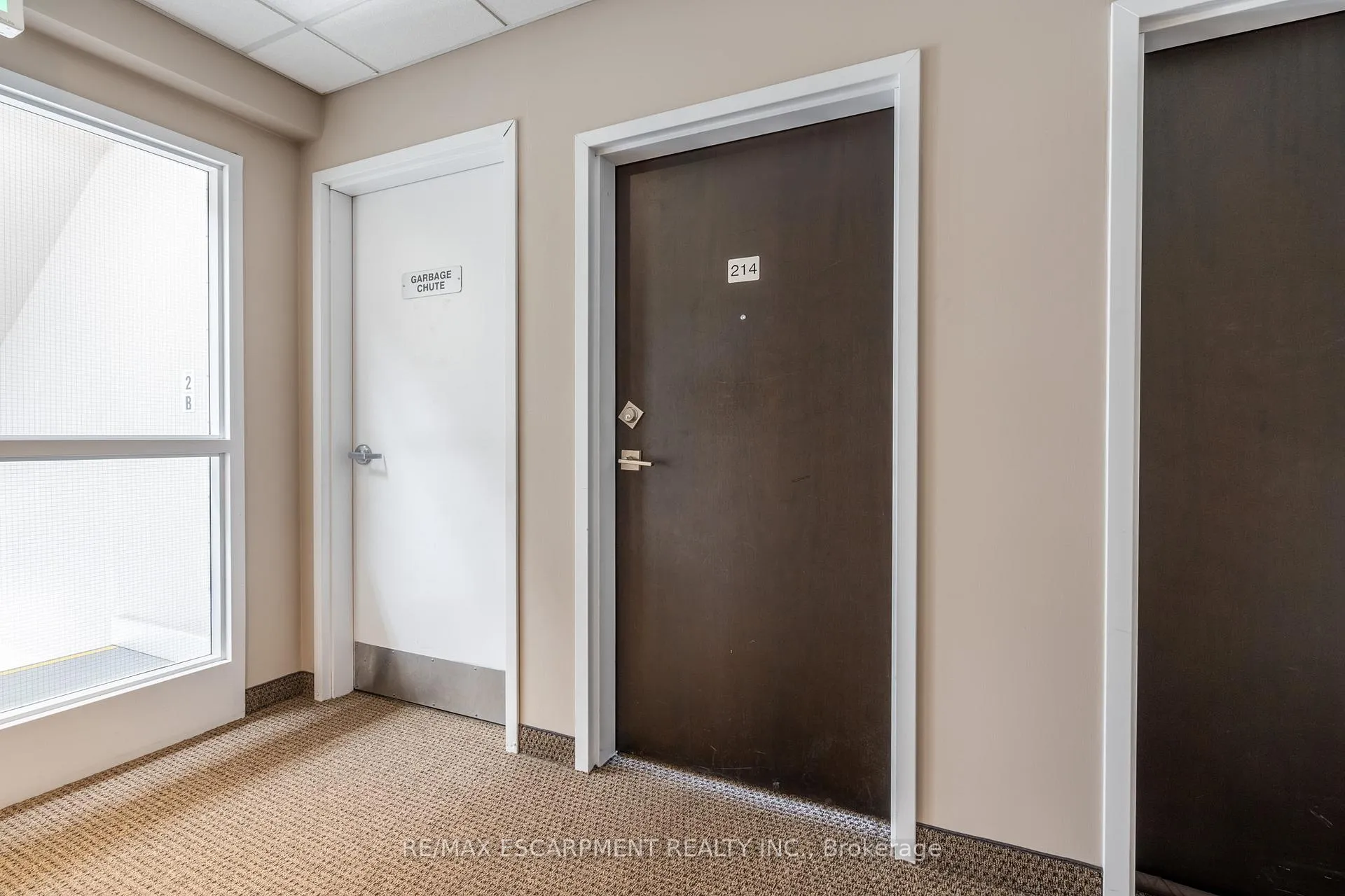 Photo 5 of Unit 214, 170 Rockhaven Lane, Hamilton, Waterdown — HOMEH
