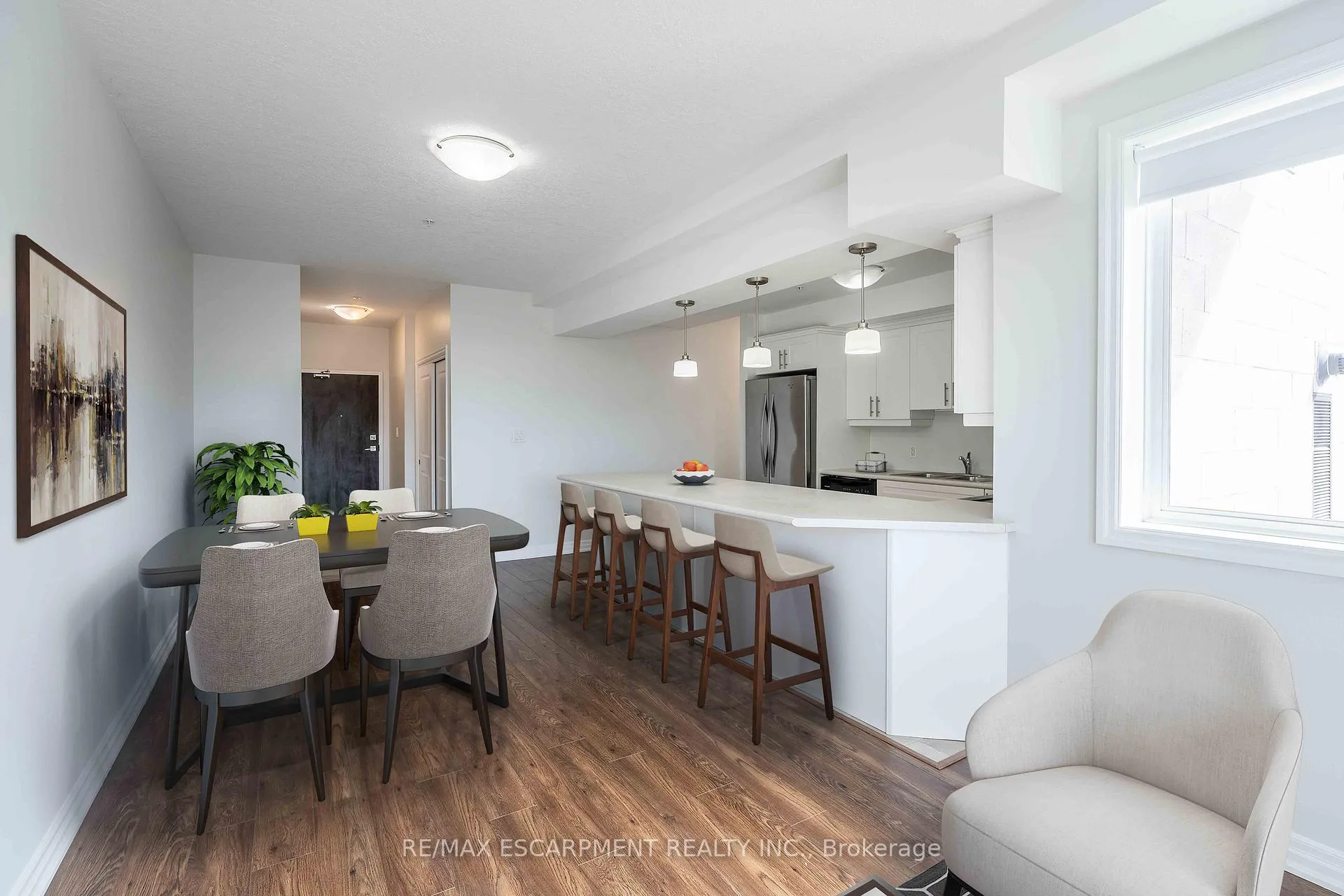 Photo 10 of Unit 214, 170 Rockhaven Lane, Hamilton, Waterdown — HOMEH