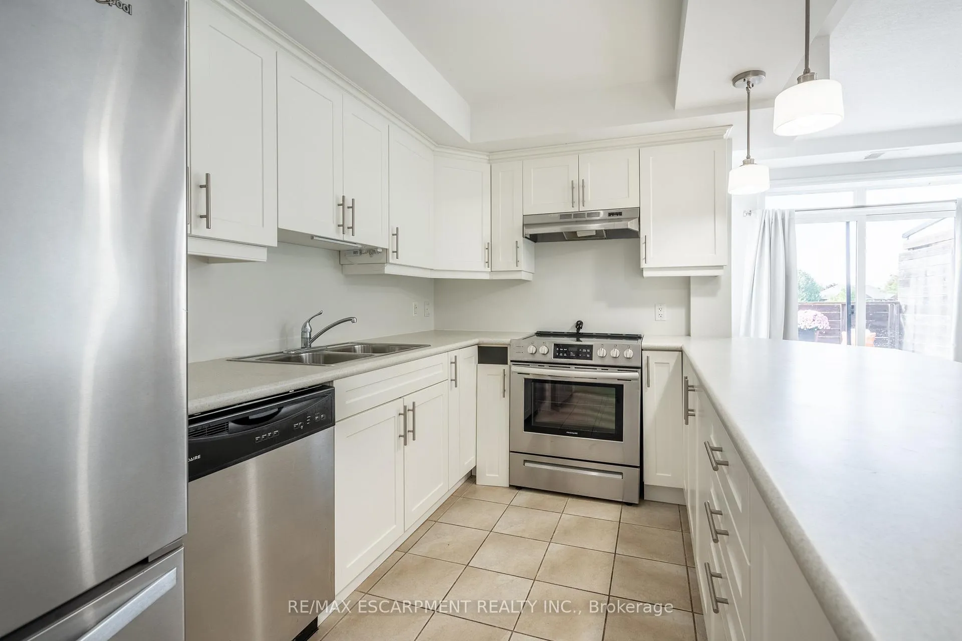 Photo 12 of Unit 214, 170 Rockhaven Lane, Hamilton, Waterdown — HOMEH