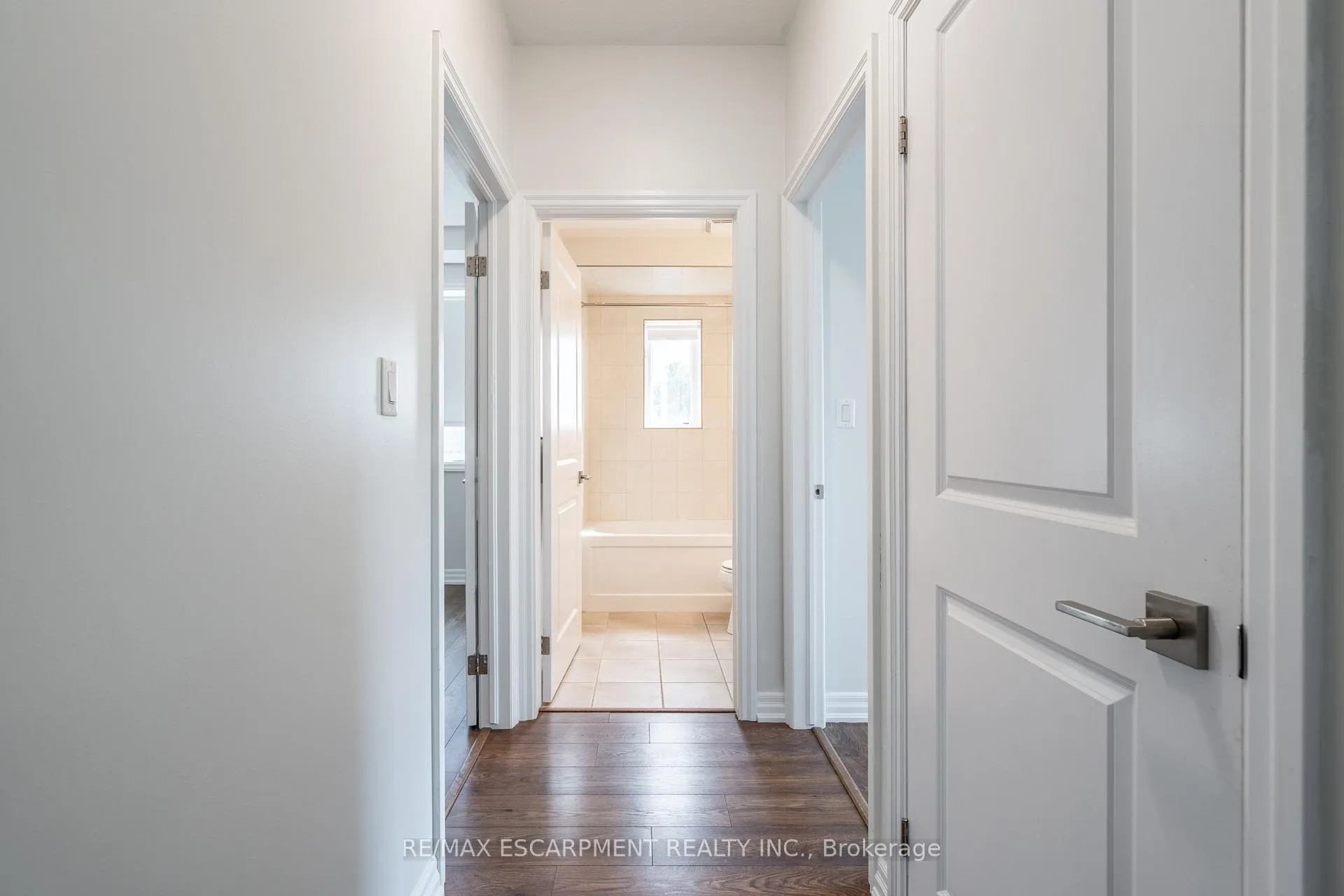 Photo 14 of Unit 214, 170 Rockhaven Lane, Hamilton, Waterdown — HOMEH