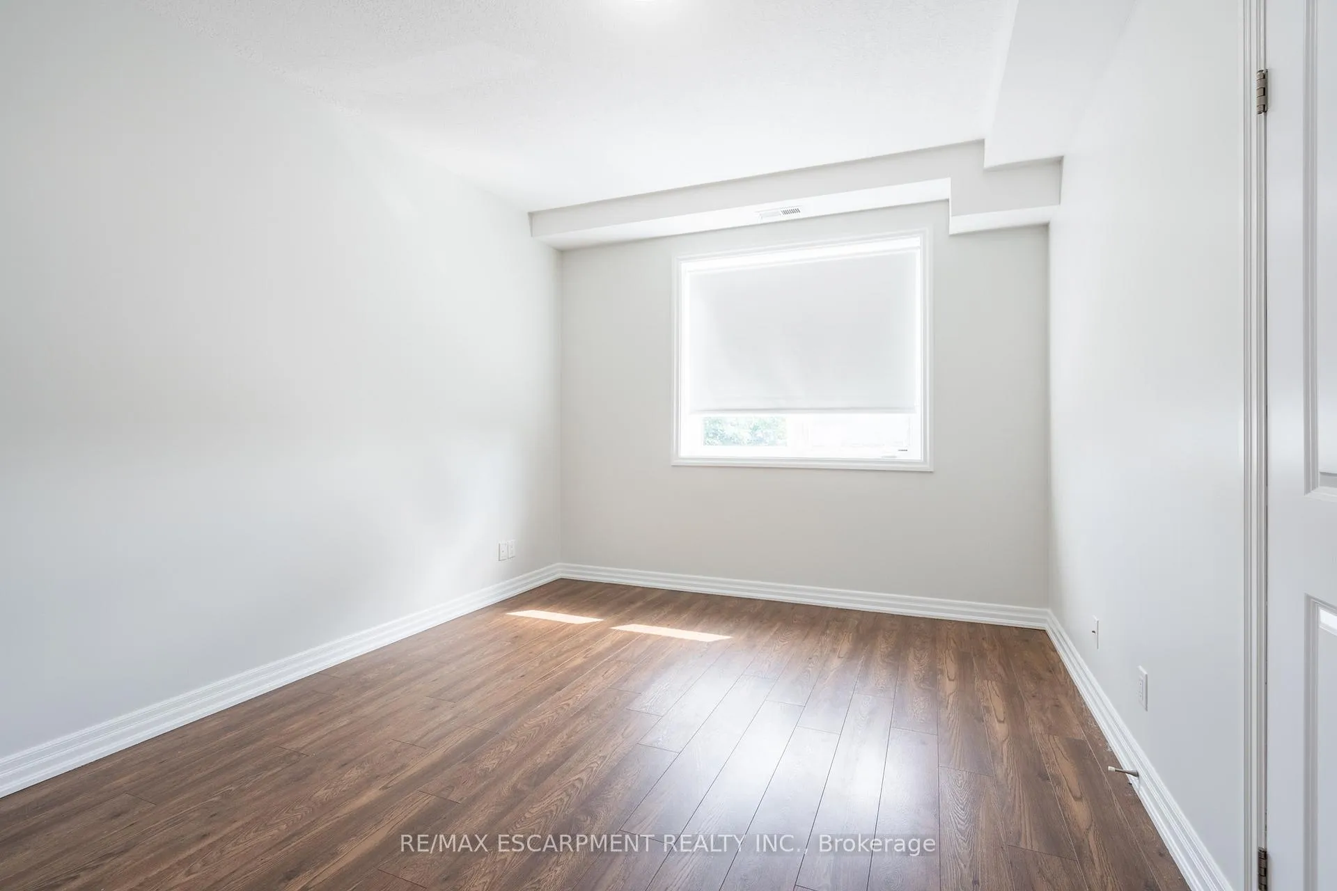 Photo 16 of Unit 214, 170 Rockhaven Lane, Hamilton, Waterdown — HOMEH