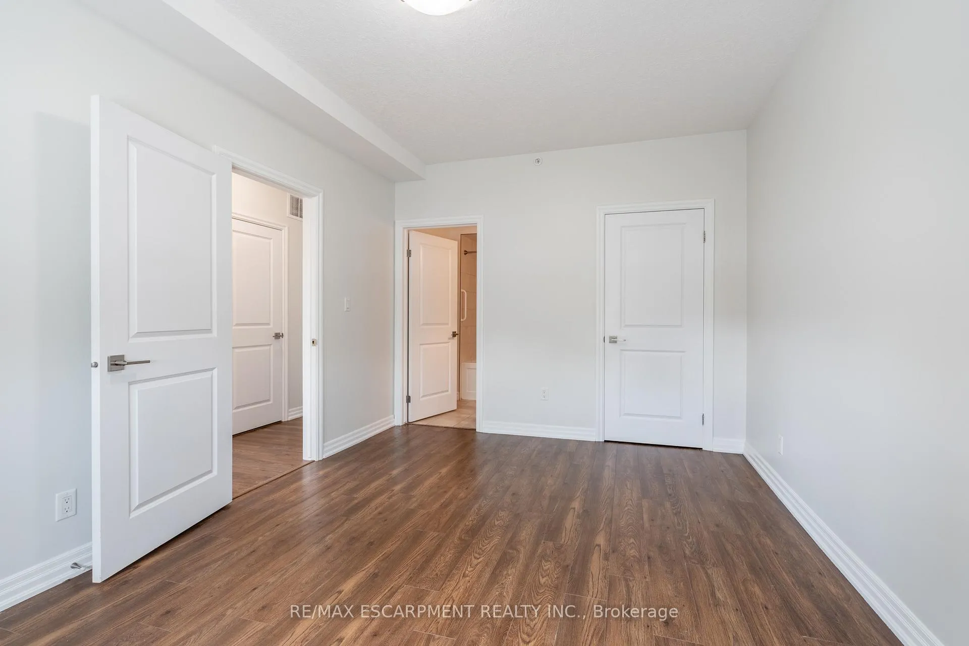 Photo 18 of Unit 214, 170 Rockhaven Lane, Hamilton, Waterdown — HOMEH
