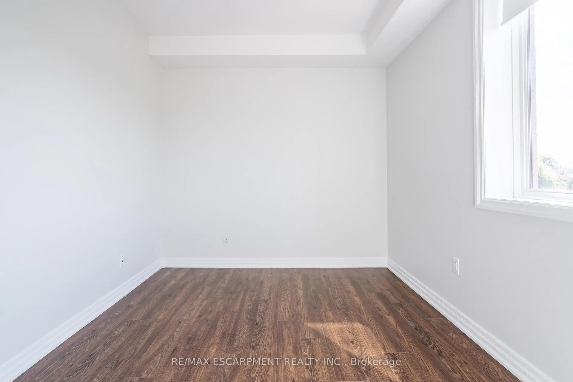 Photo 21 of Unit 214, 170 Rockhaven Lane, Hamilton, Waterdown — HOMEH