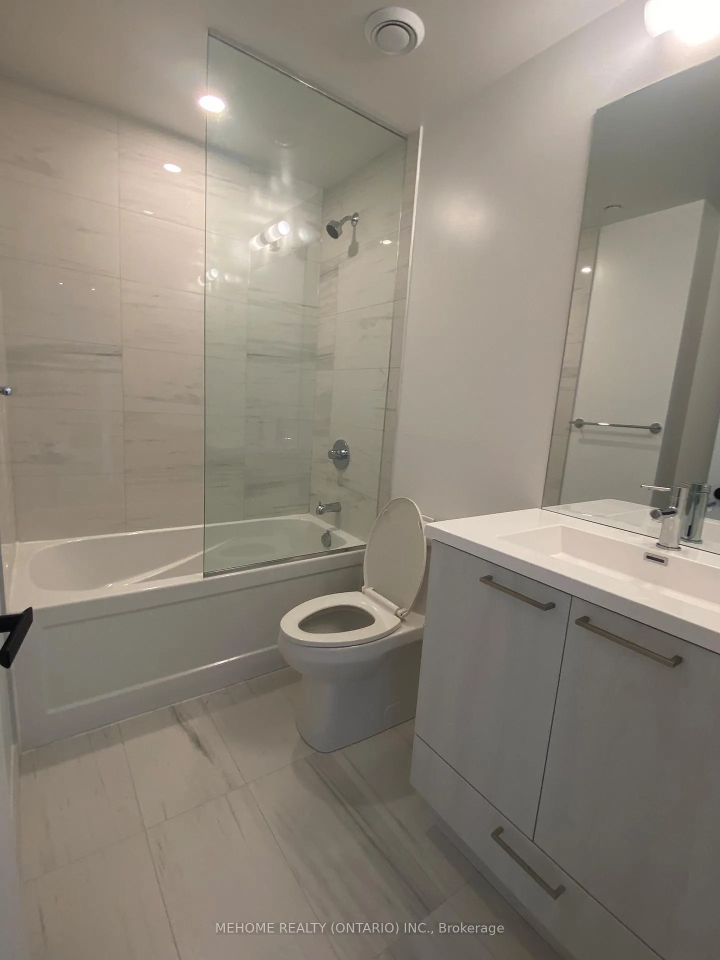 Photo 8 of Unit 4617, 195 commerce Street, Vaughan, Vaughan Corporate Centre — HOMEH