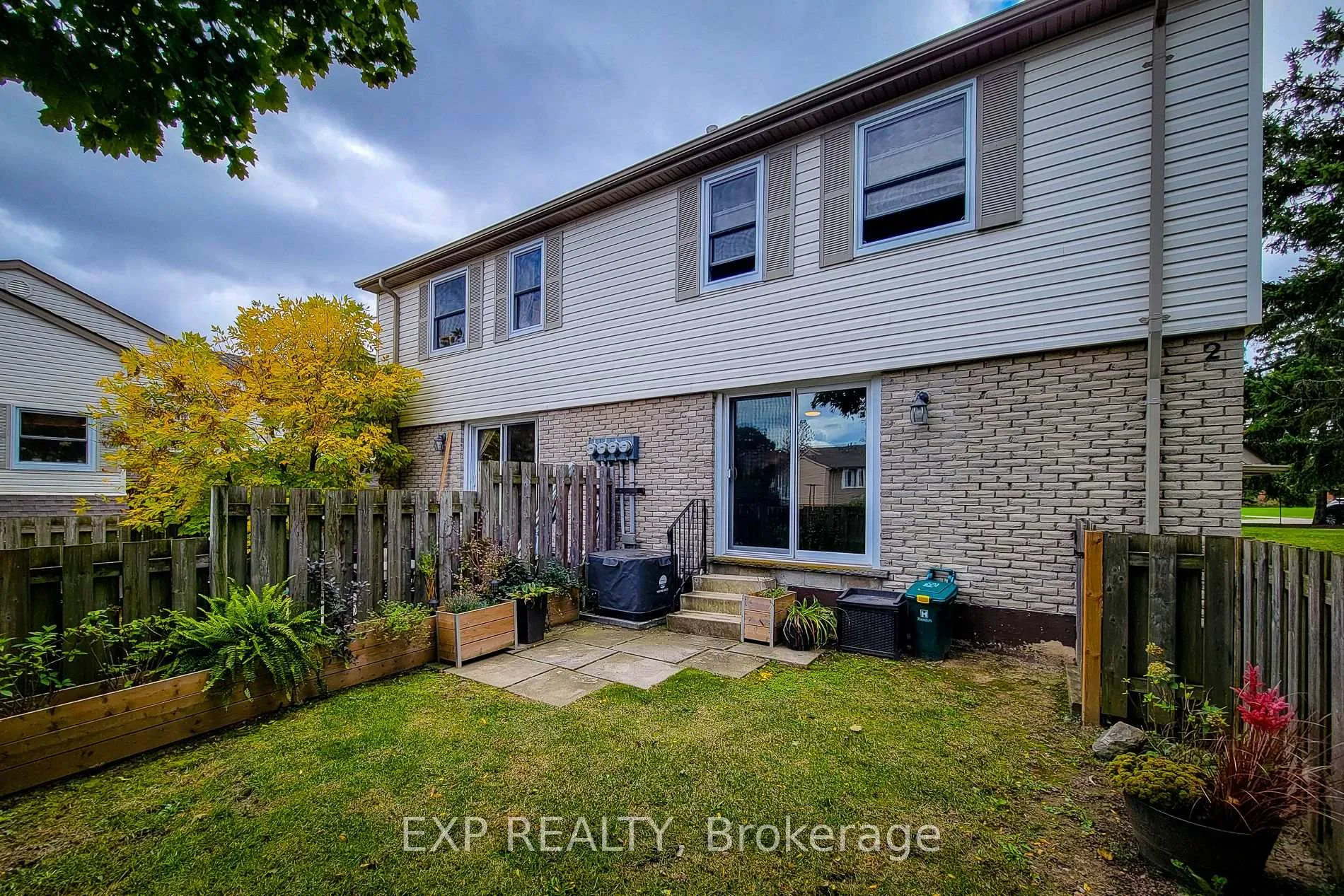 Photo 8 of Unit 2, 1300 Upper Ottawa Street, Hamilton, Quinndale — HOMEH