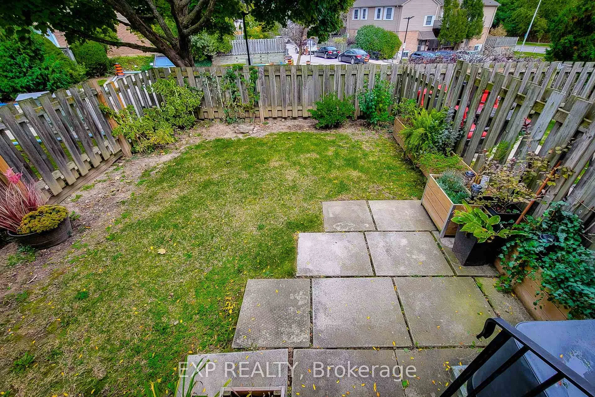 Photo 9 of Unit 2, 1300 Upper Ottawa Street, Hamilton, Quinndale — HOMEH