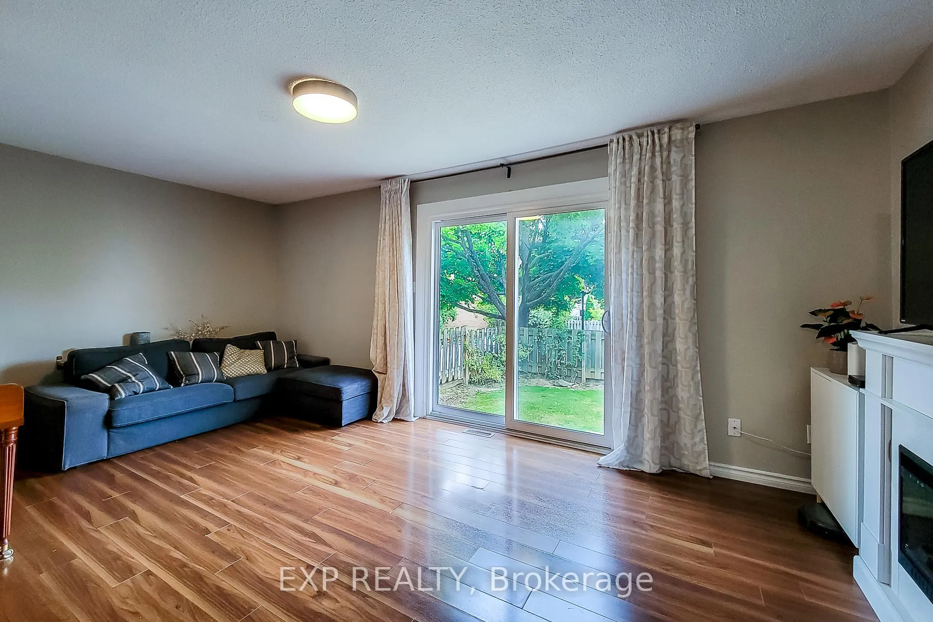 Photo 13 of Unit 2, 1300 Upper Ottawa Street, Hamilton, Quinndale — HOMEH