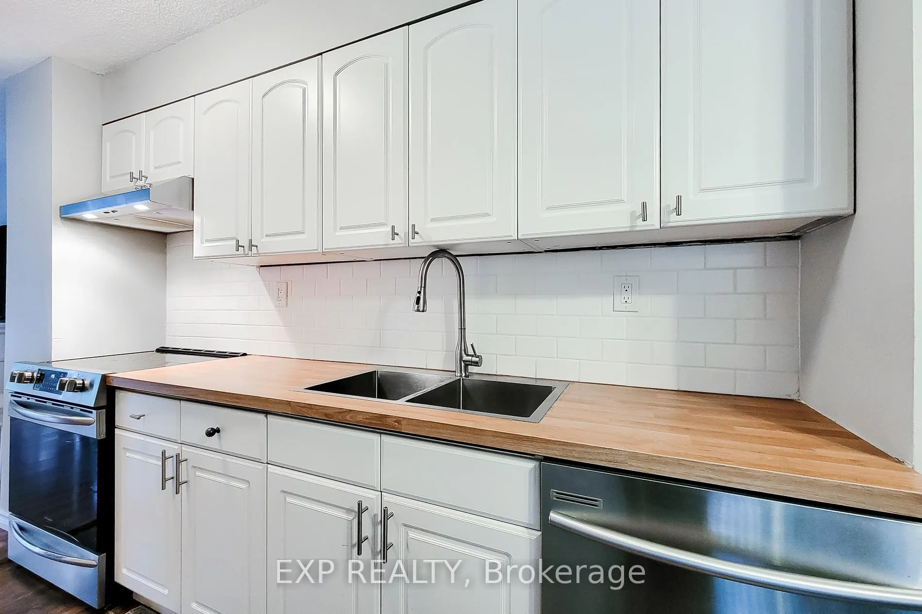 Photo 17 of Unit 2, 1300 Upper Ottawa Street, Hamilton, Quinndale — HOMEH