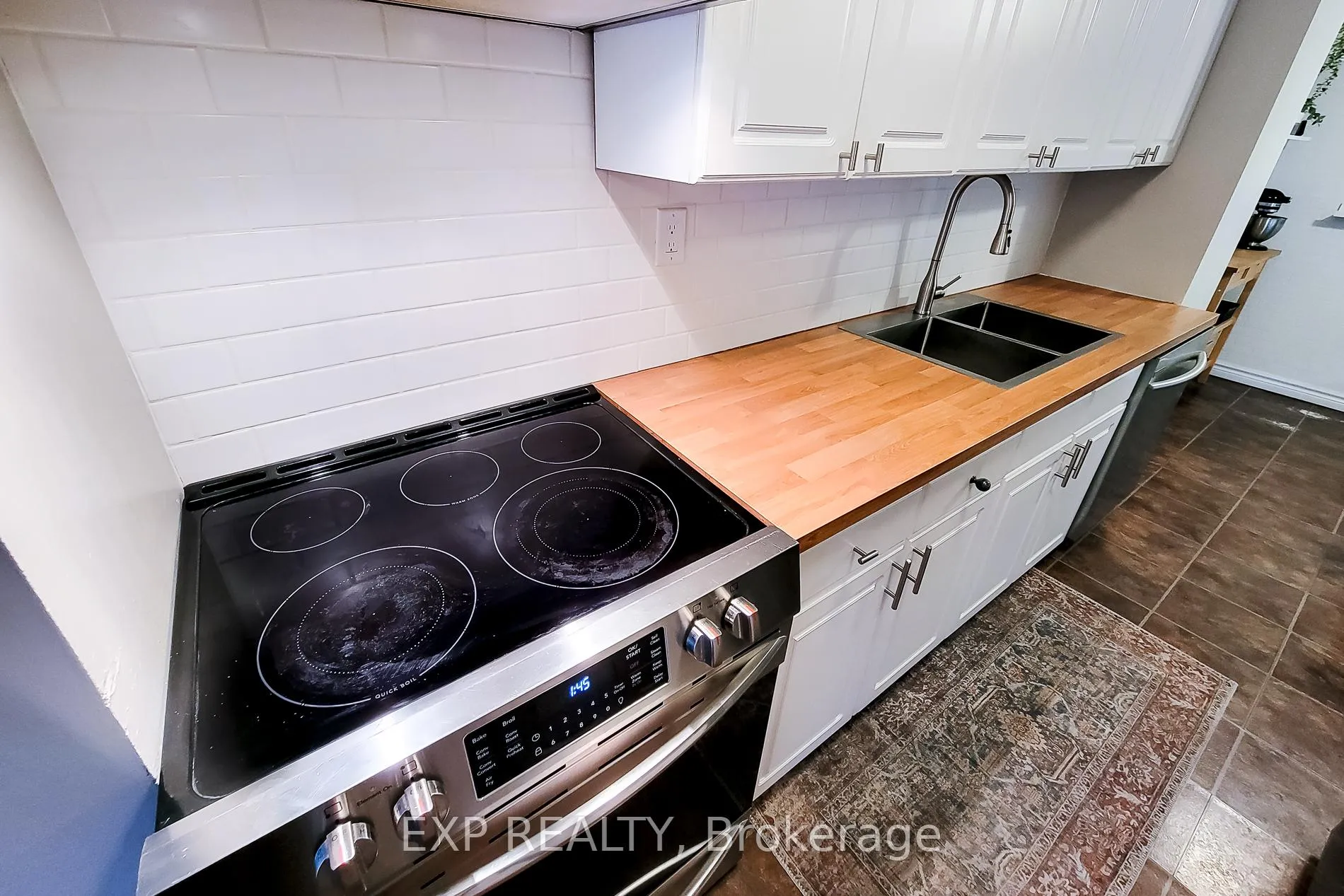 Photo 18 of Unit 2, 1300 Upper Ottawa Street, Hamilton, Quinndale — HOMEH