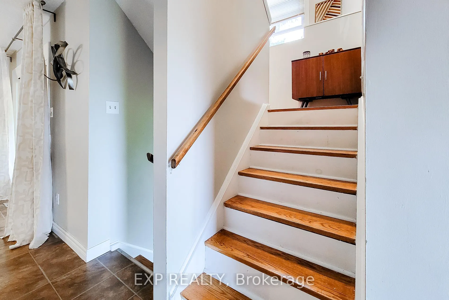 Photo 22 of Unit 2, 1300 Upper Ottawa Street, Hamilton, Quinndale — HOMEH