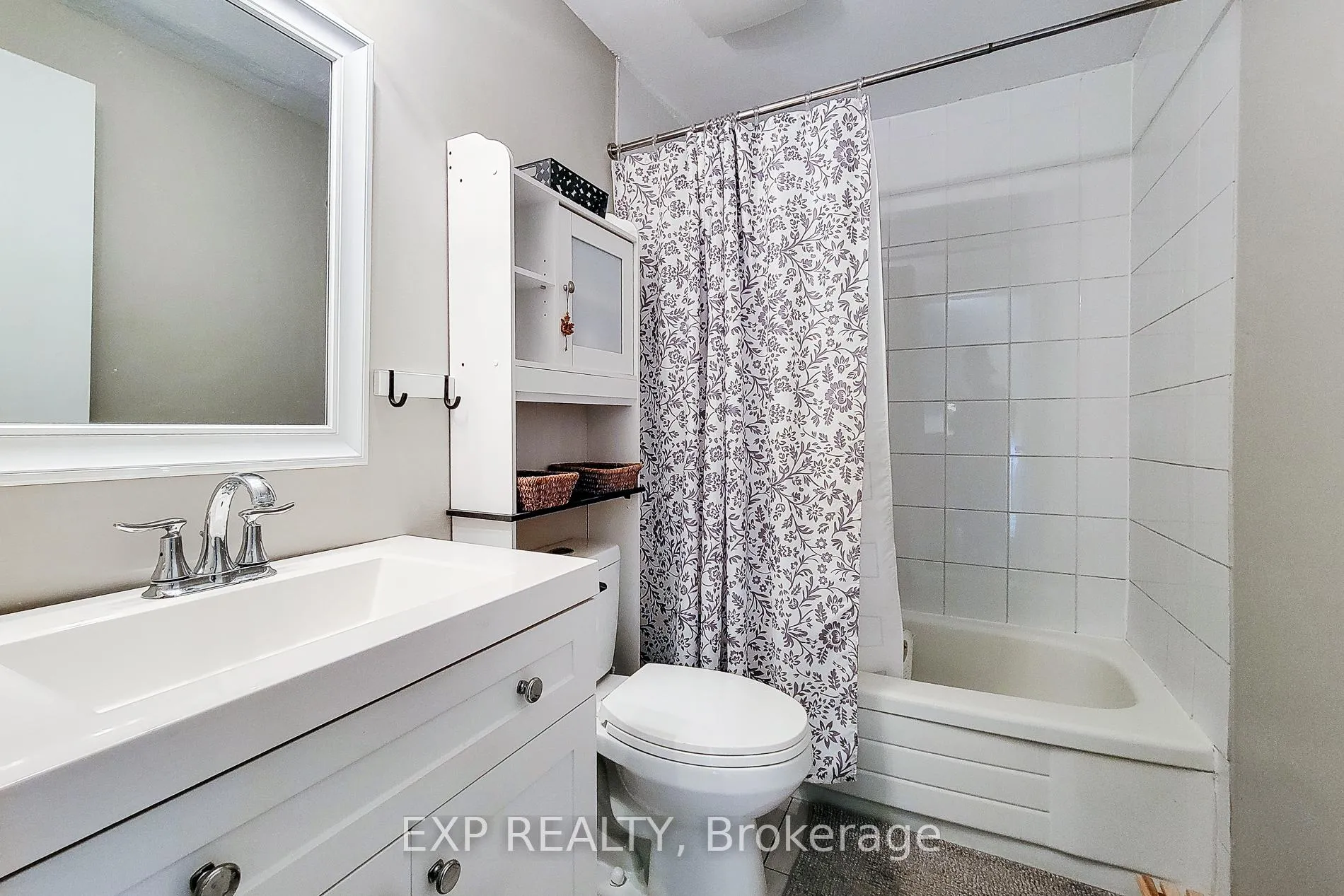 Photo 31 of Unit 2, 1300 Upper Ottawa Street, Hamilton, Quinndale — HOMEH