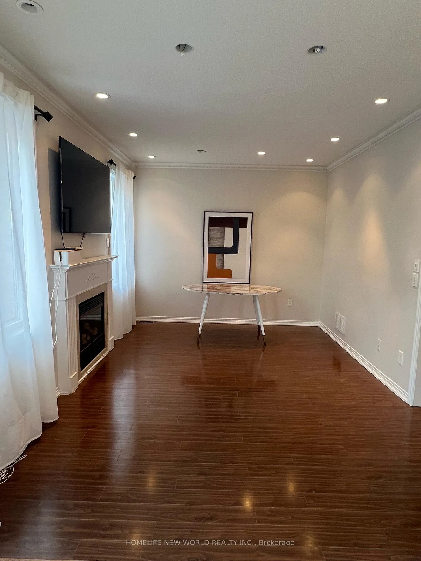Photo 11 of 61 Lakespring Drive, Markham, Cachet — HOMEH