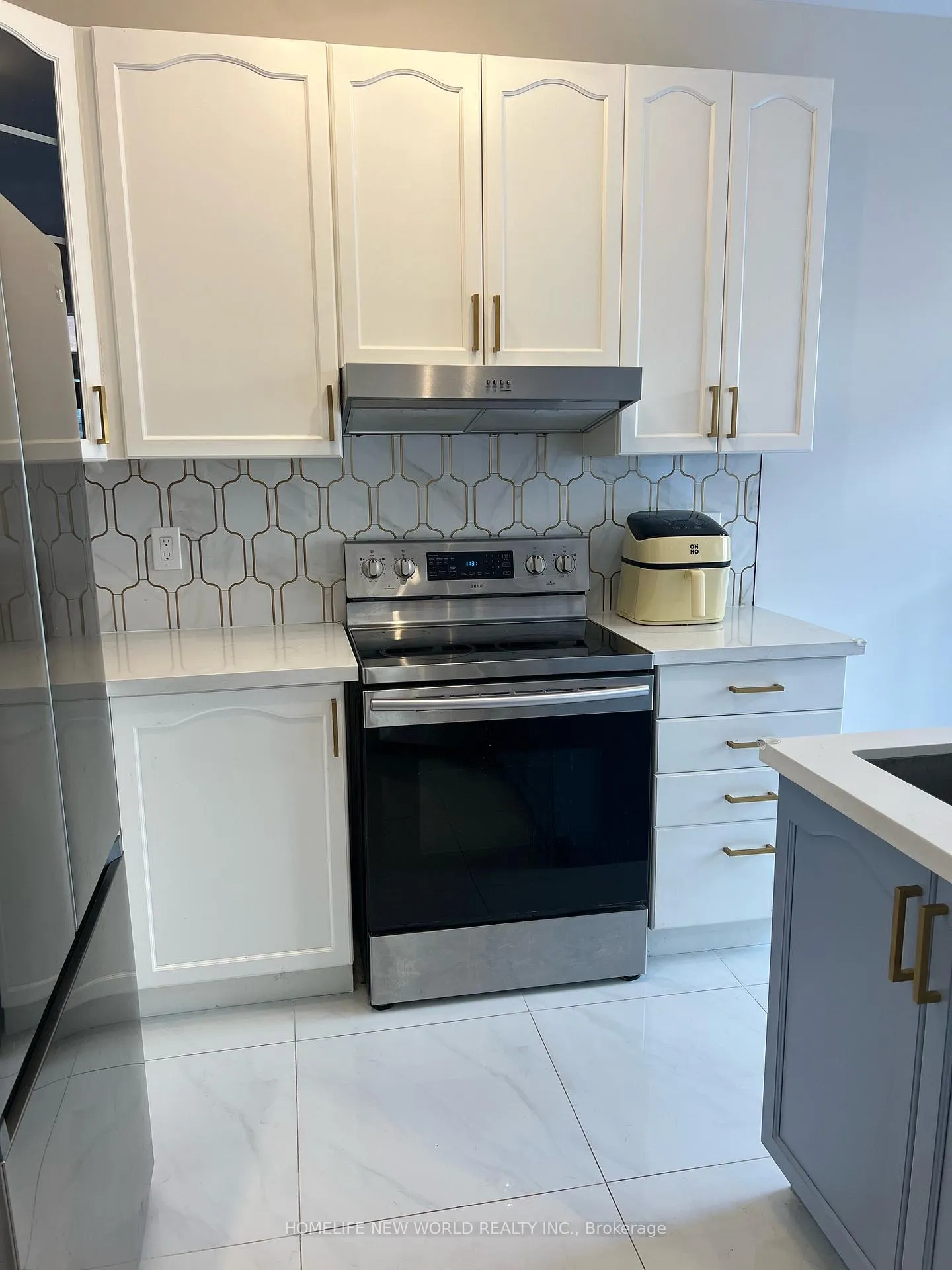 Photo 14 of 61 Lakespring Drive, Markham, Cachet — HOMEH