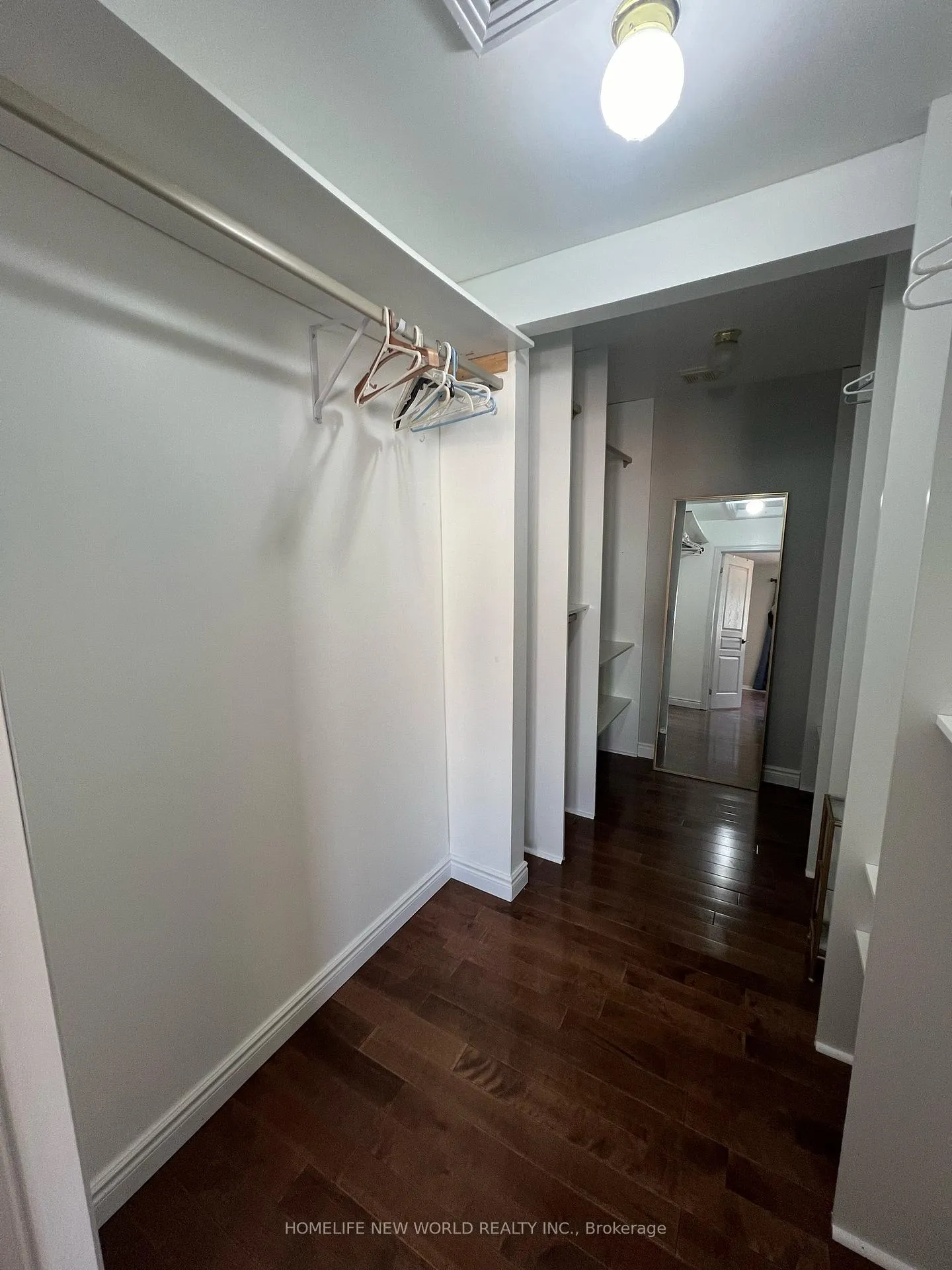 Photo 16 of 61 Lakespring Drive, Markham, Cachet — HOMEH