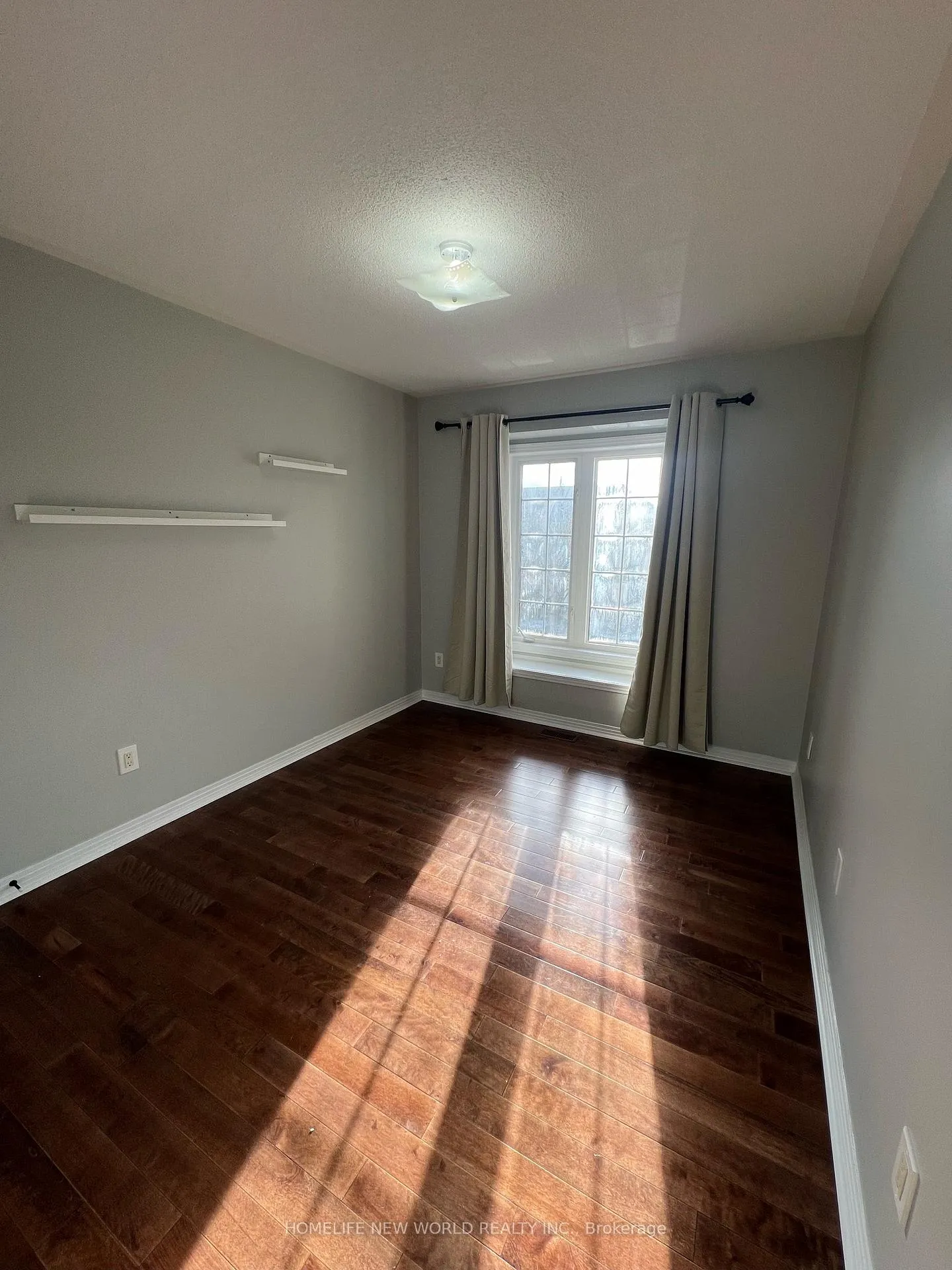 Photo 22 of 61 Lakespring Drive, Markham, Cachet — HOMEH
