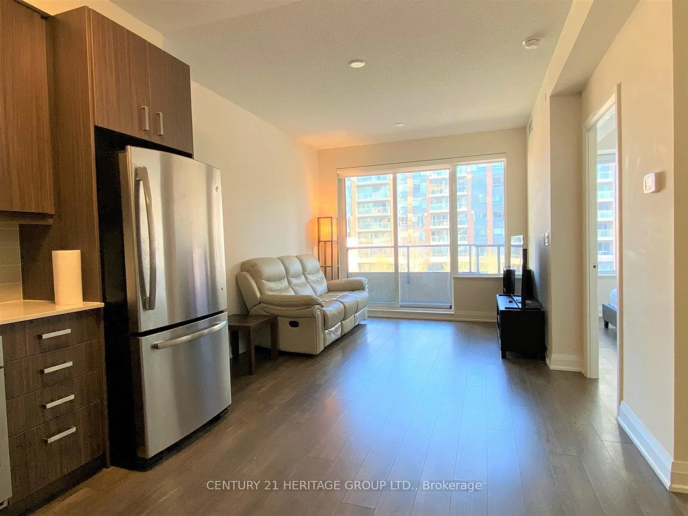 Photo 9 of Unit 332, 28 Uptown Drive, Markham, Unionville — HOMEH