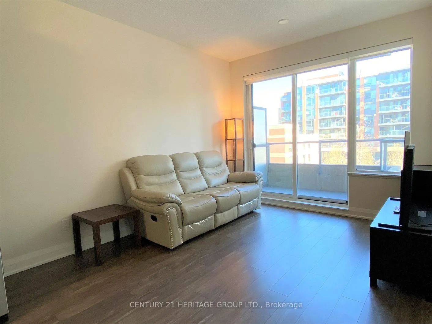 Photo 10 of Unit 332, 28 Uptown Drive, Markham, Unionville — HOMEH