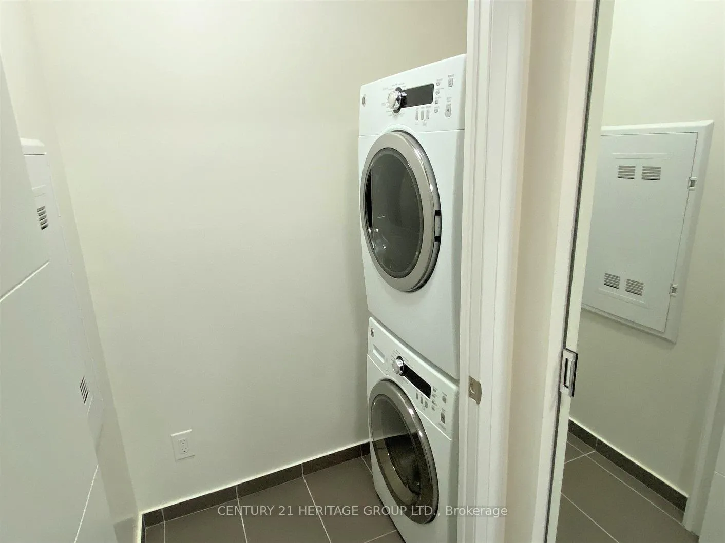 Photo 16 of Unit 332, 28 Uptown Drive, Markham, Unionville — HOMEH