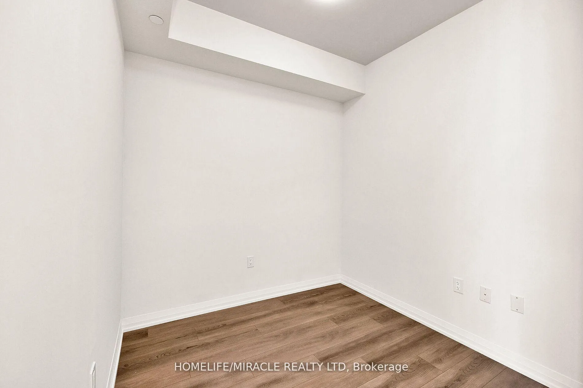 Photo 11 of Unit 1722, 9000 Jane Street, Vaughan, Concord — HOMEH