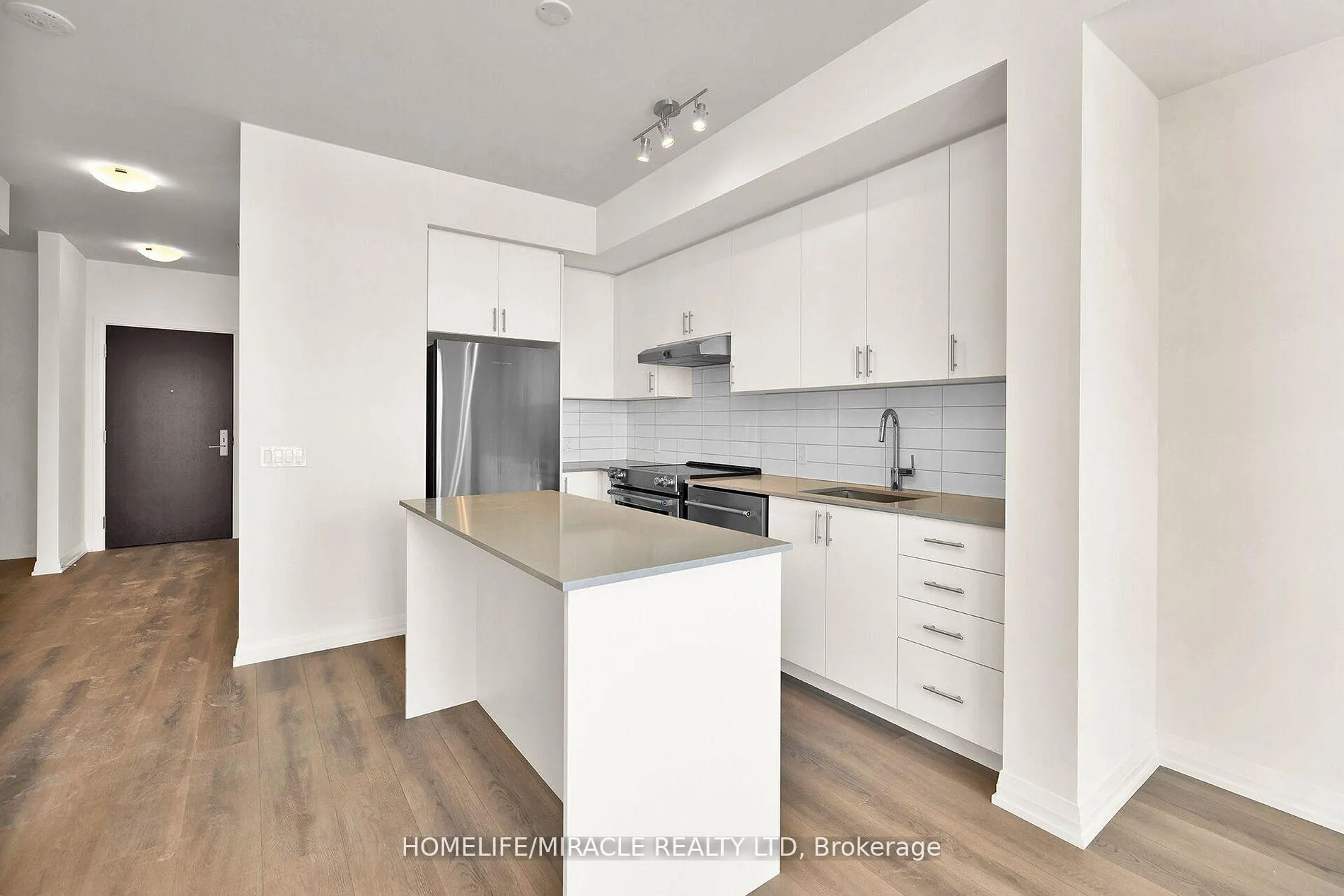 Photo 13 of Unit 1722, 9000 Jane Street, Vaughan, Concord — HOMEH