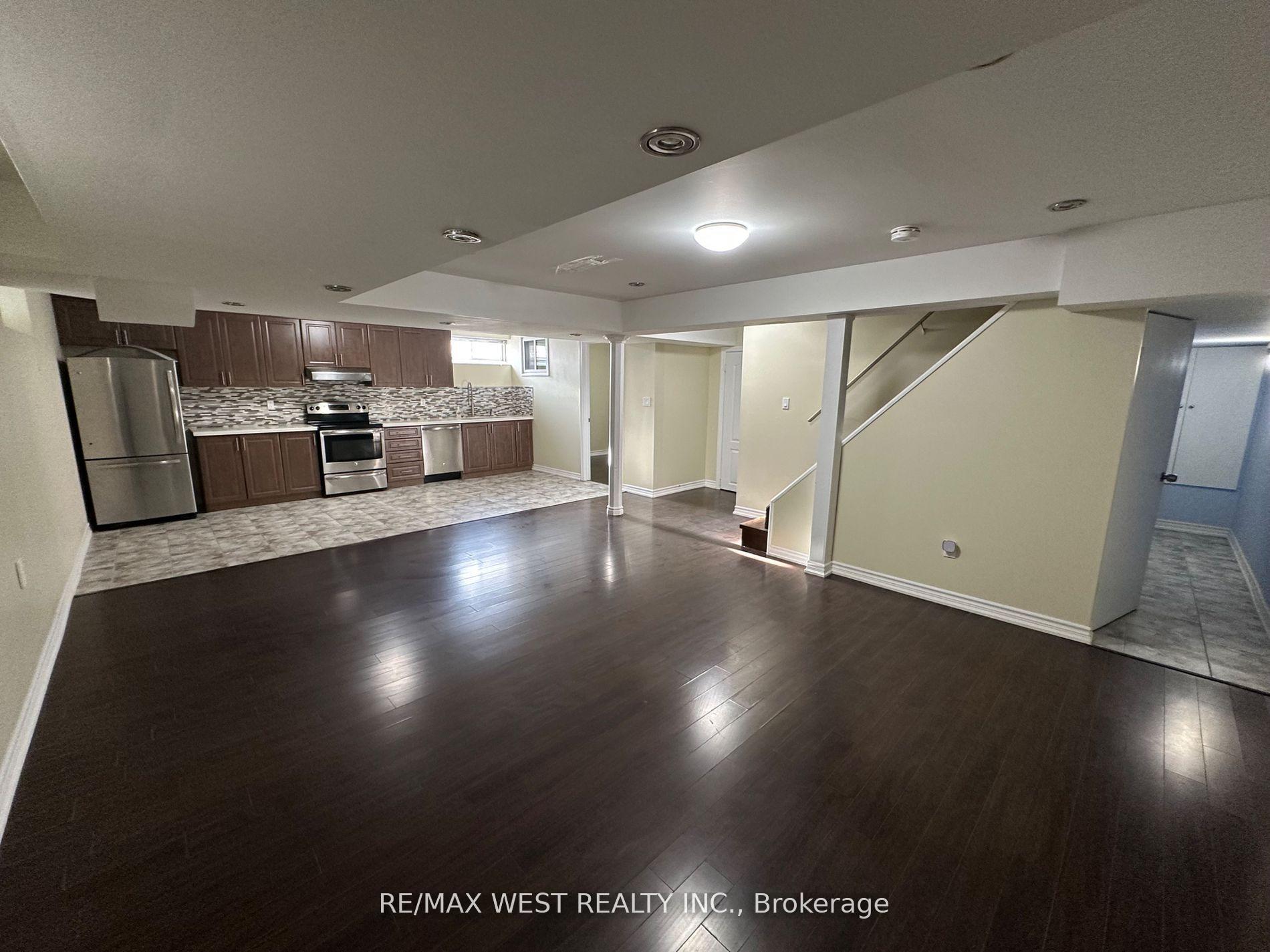 Photo 6 of Unit bsmt, 71 Mcechearn Crescent, Caledon, Rural Caledon — HOMEH