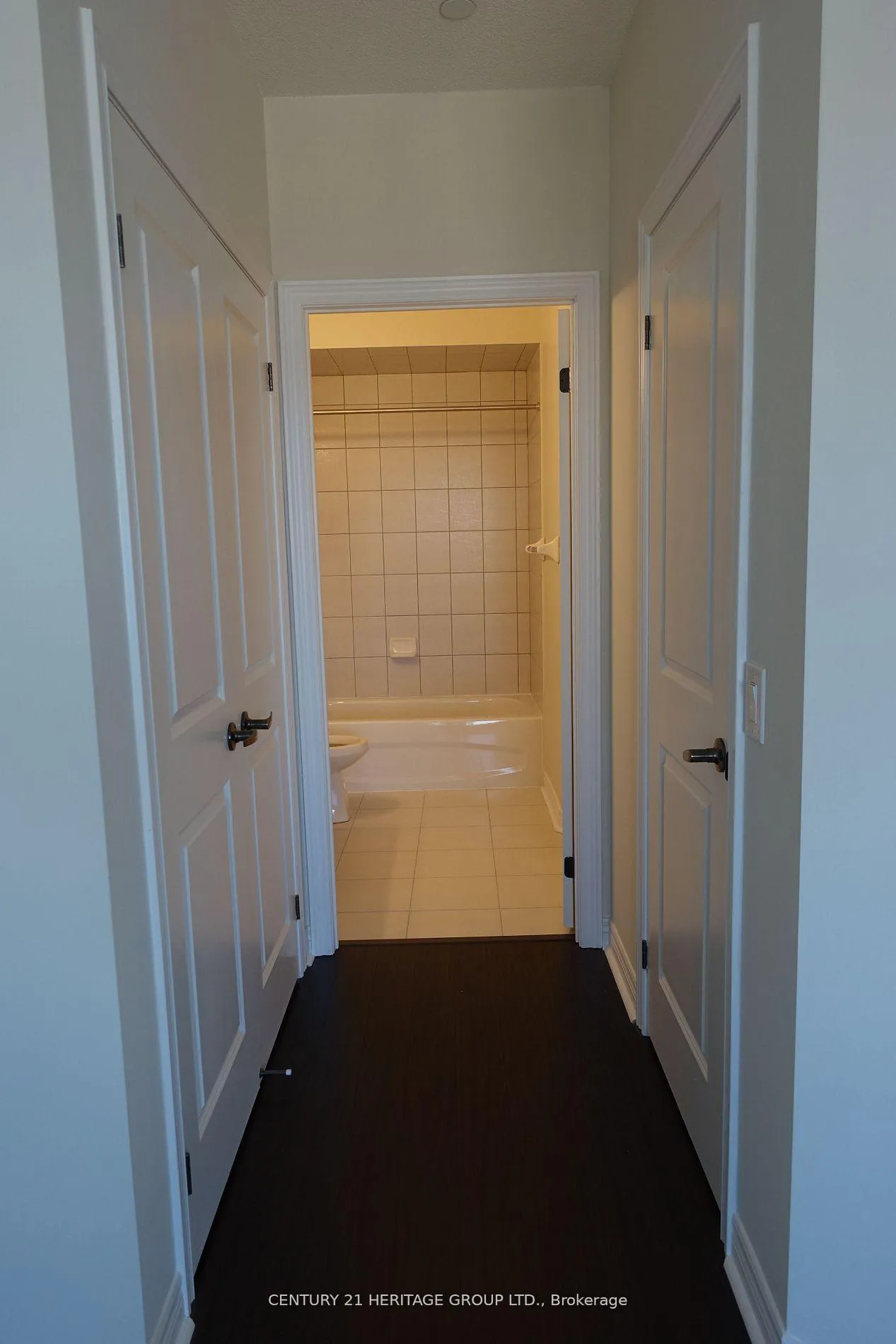 Photo 4 of Unit 825, 7325 Markham Road, Markham, Cedar Grove — HOMEH