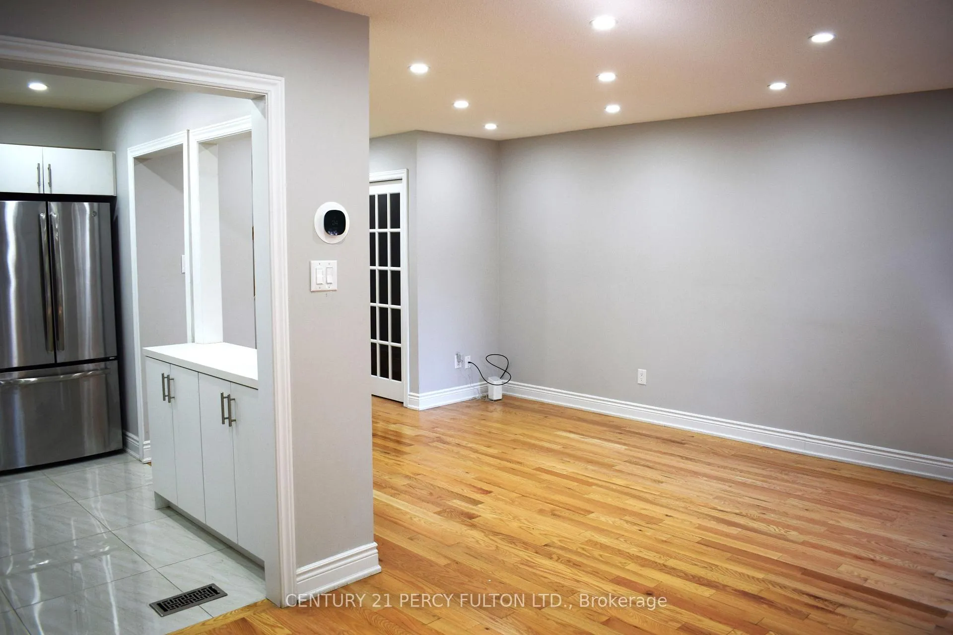 Photo 10 of Unit 33, 70 Knightsbridge Way, Markham, Markham Village — HOMEH