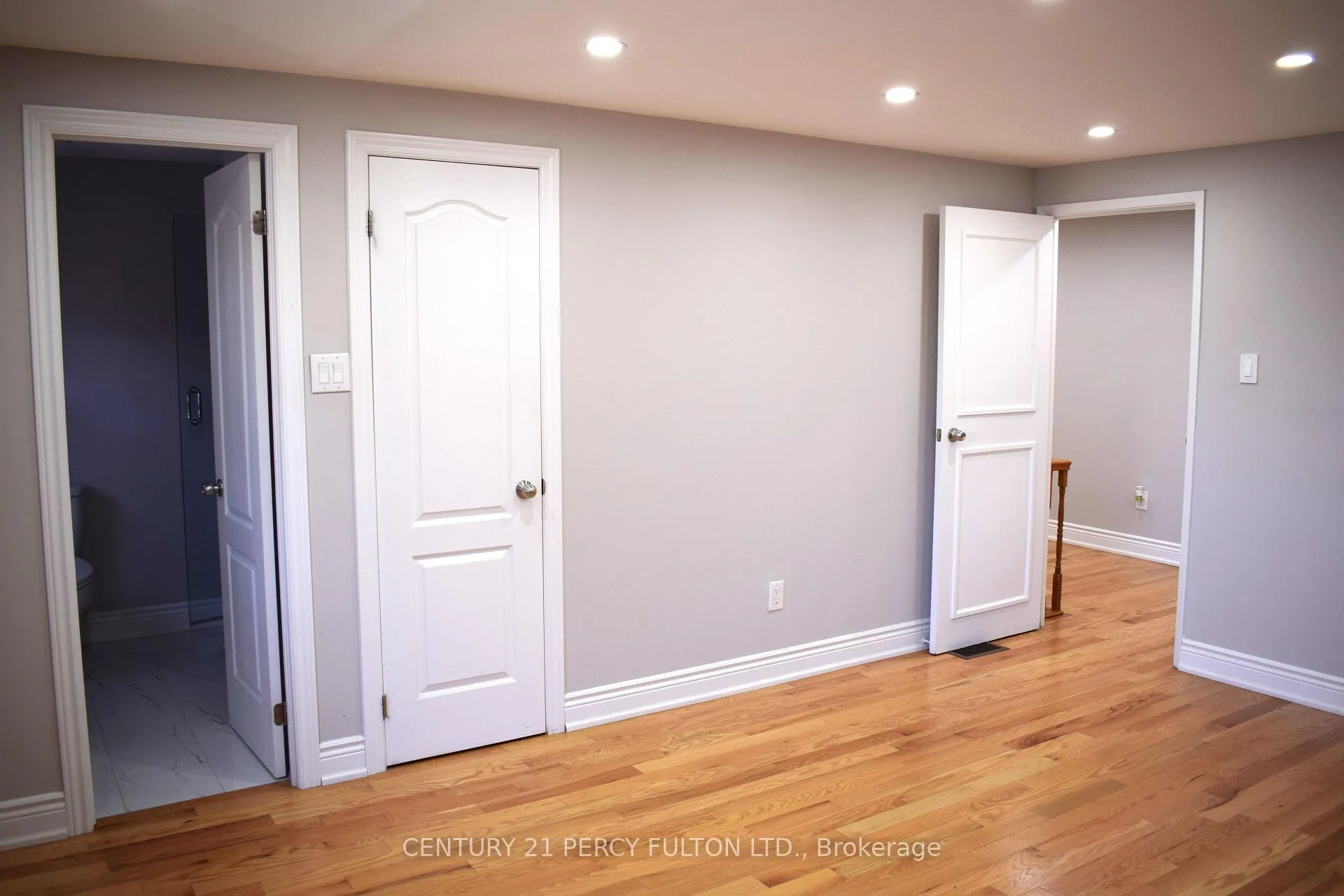 Photo 23 of Unit 33, 70 Knightsbridge Way, Markham, Markham Village — HOMEH