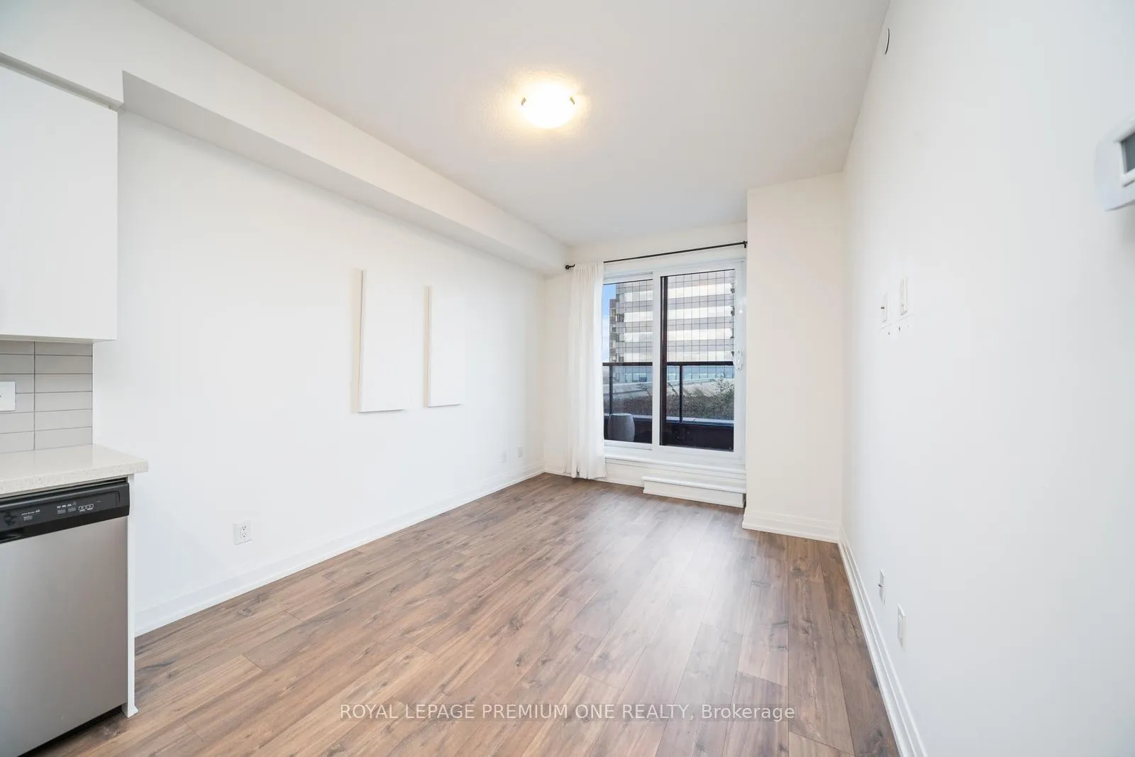 Photo 16 of Unit 804, 3600 Highway 7, Vaughan, Vaughan Corporate Centre — HOMEH