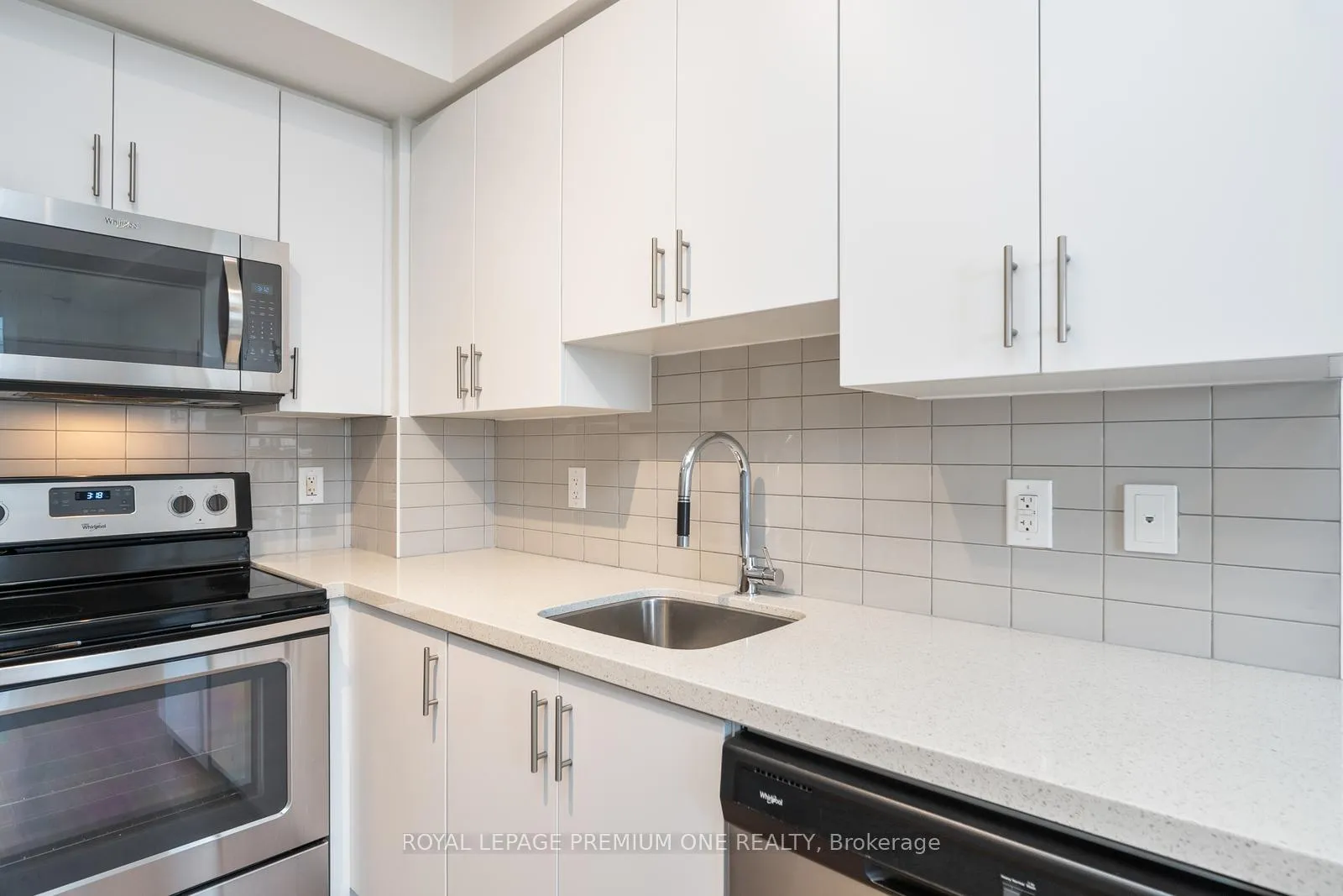 Photo 18 of Unit 804, 3600 Highway 7, Vaughan, Vaughan Corporate Centre — HOMEH