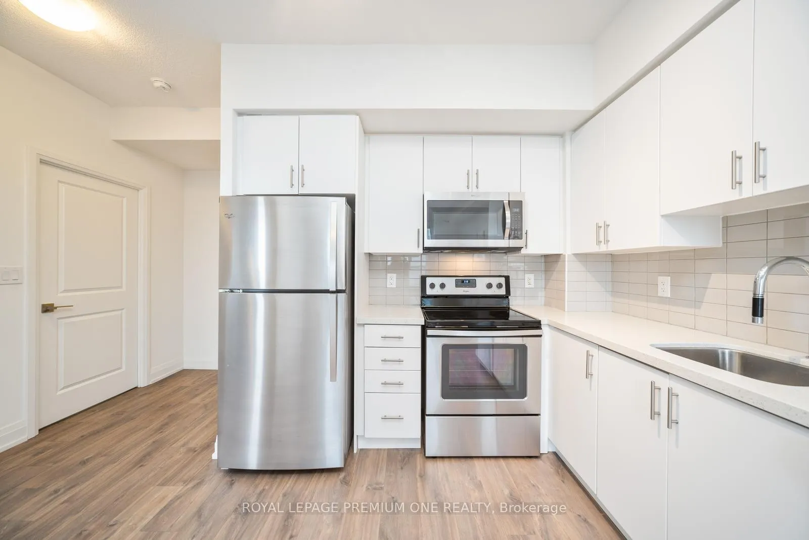 Photo 19 of Unit 804, 3600 Highway 7, Vaughan, Vaughan Corporate Centre — HOMEH