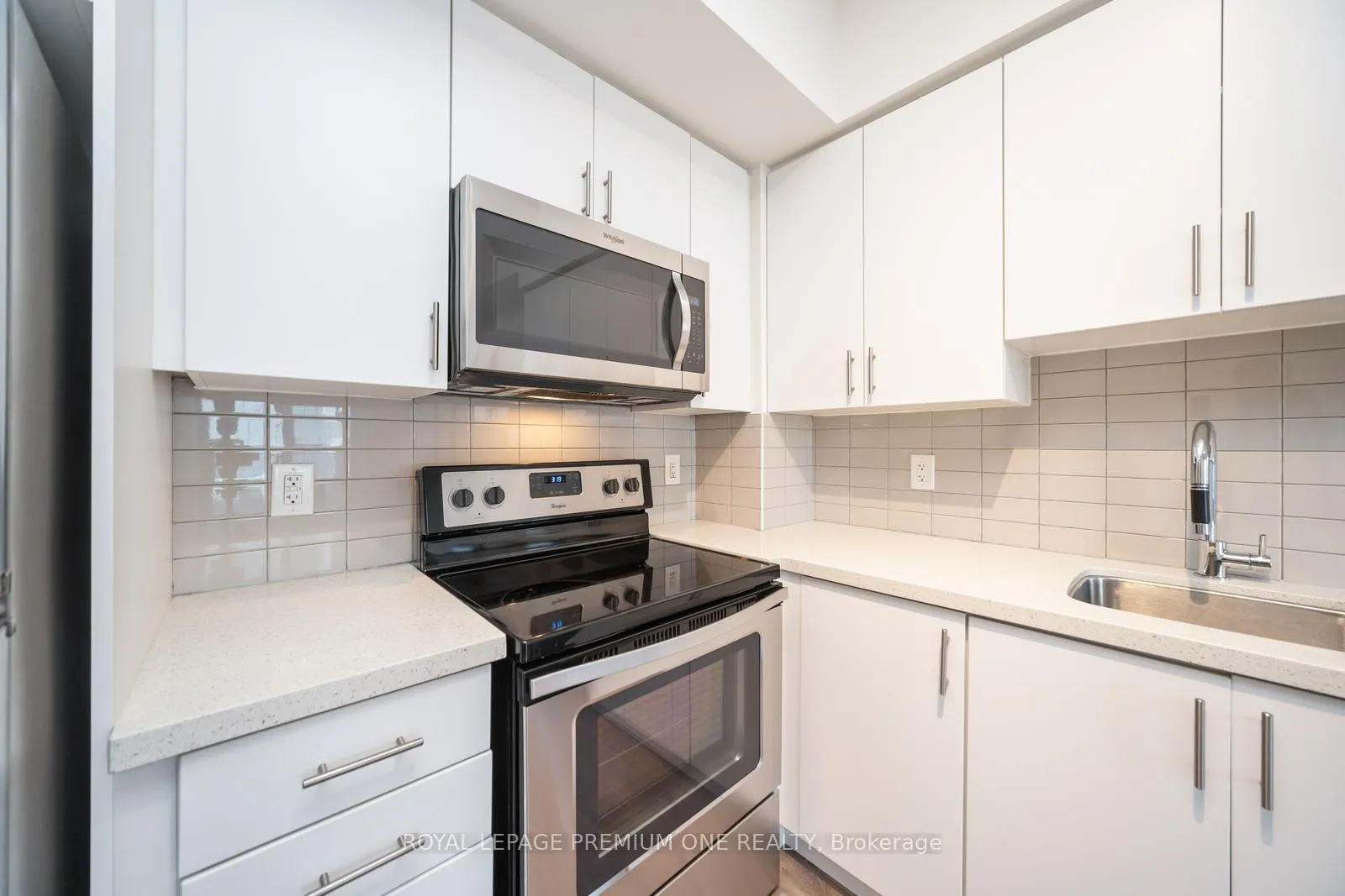 Photo 20 of Unit 804, 3600 Highway 7, Vaughan, Vaughan Corporate Centre — HOMEH