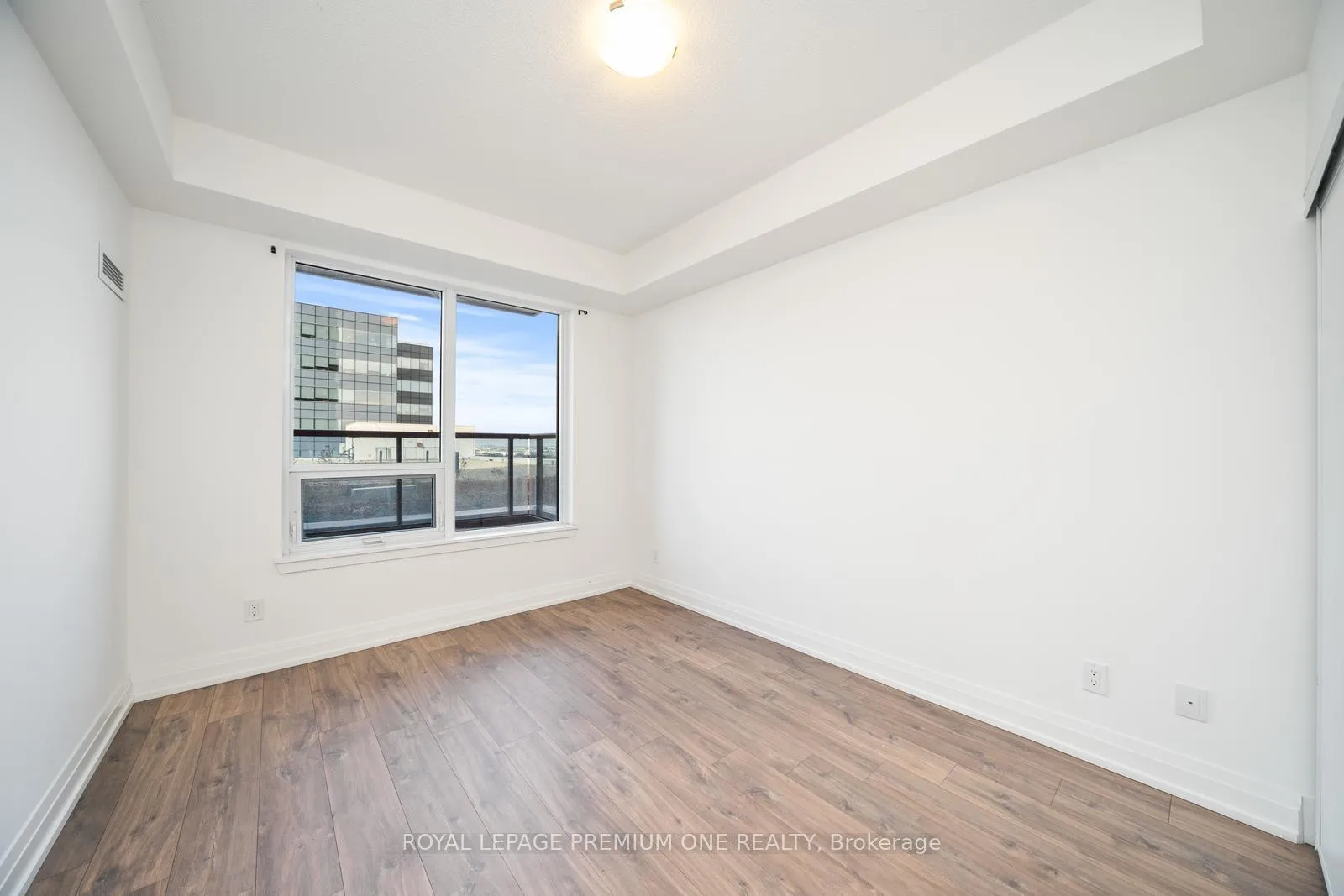 Photo 22 of Unit 804, 3600 Highway 7, Vaughan, Vaughan Corporate Centre — HOMEH