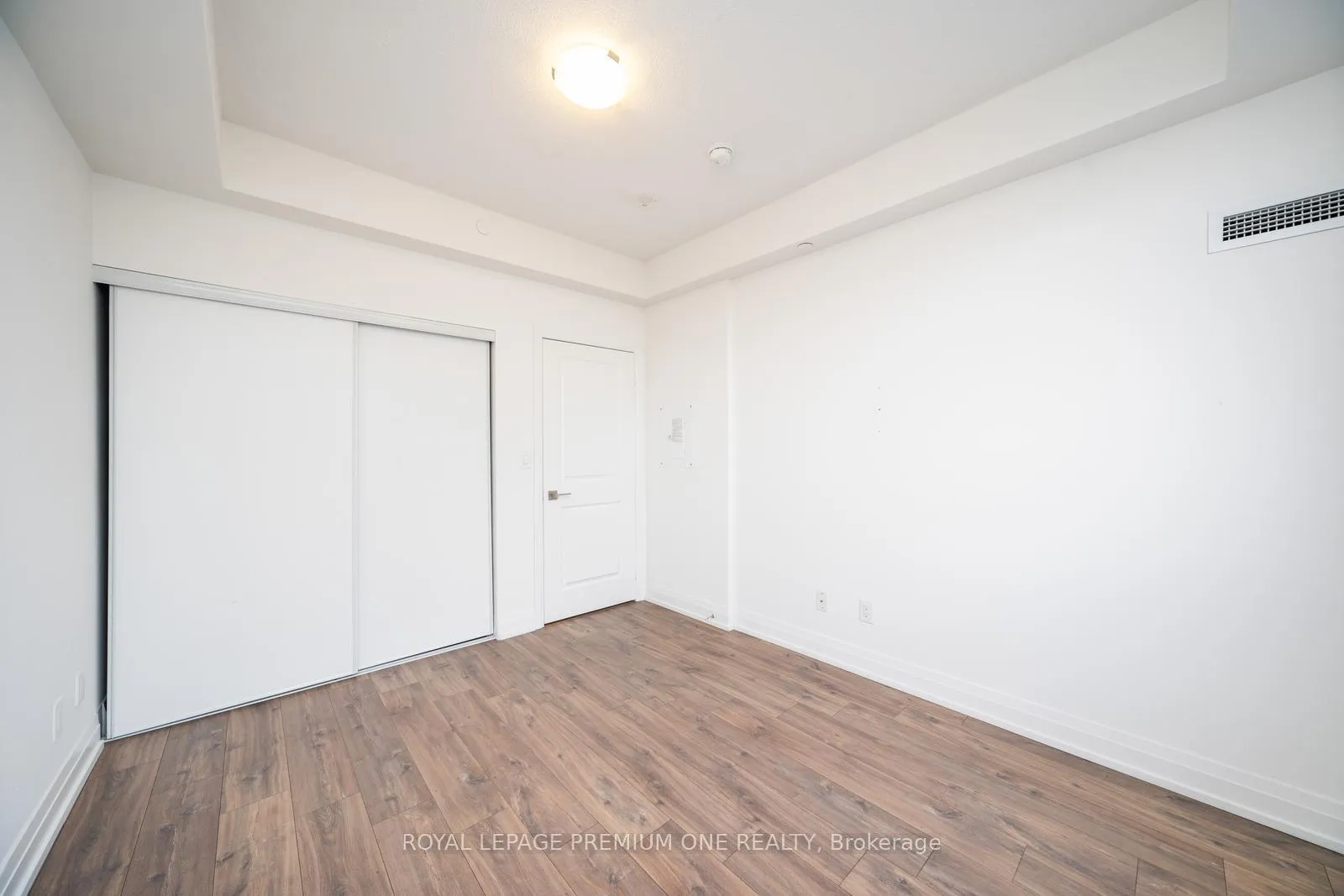 Photo 23 of Unit 804, 3600 Highway 7, Vaughan, Vaughan Corporate Centre — HOMEH