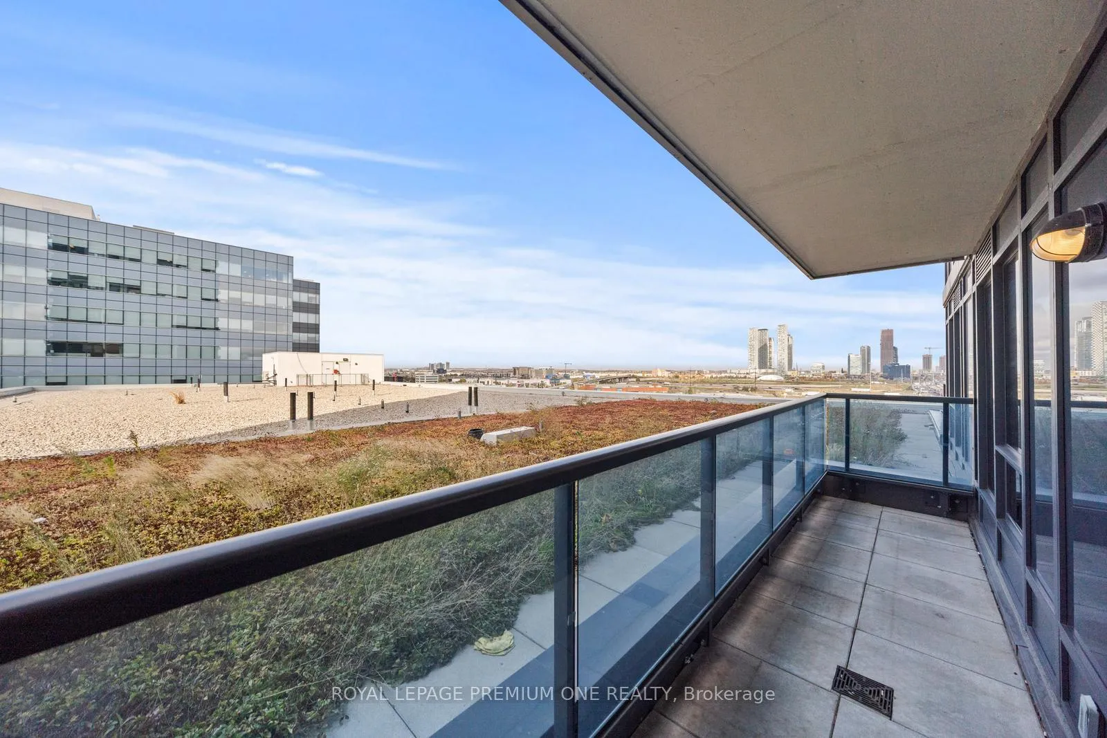 Photo 27 of Unit 804, 3600 Highway 7, Vaughan, Vaughan Corporate Centre — HOMEH
