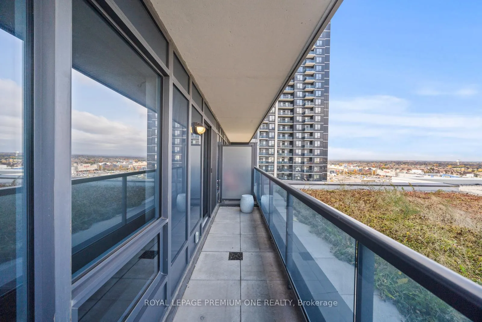 Photo 29 of Unit 804, 3600 Highway 7, Vaughan, Vaughan Corporate Centre — HOMEH