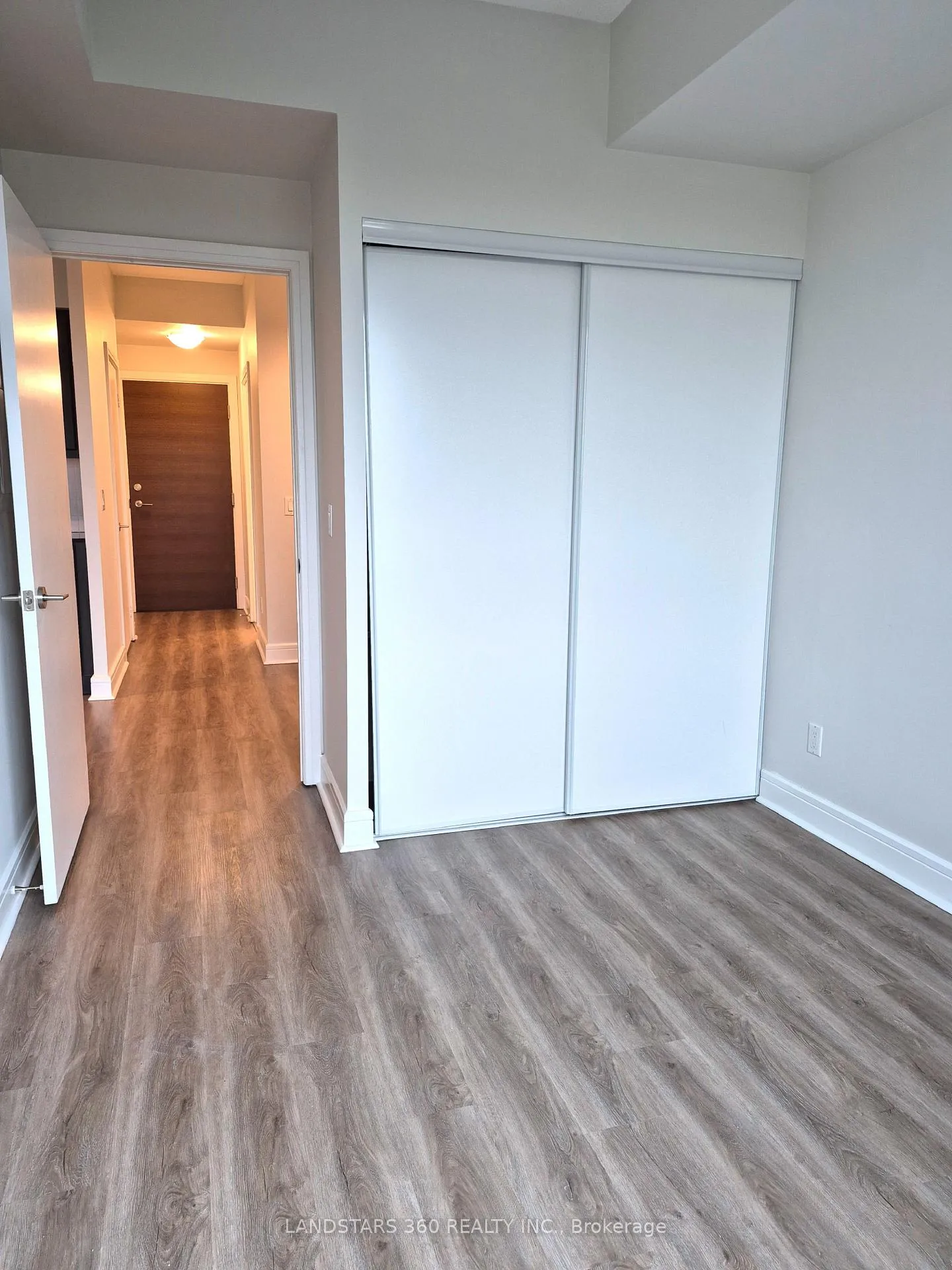 Photo 9 of Unit 613, 35 Brian Peck Crescent, Toronto, Thorncliffe Park — HOMEH