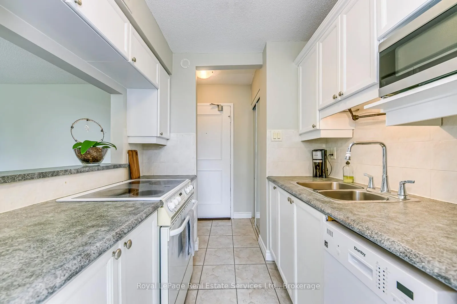 Photo 6 of Unit 204, 1950 Main Street W, Hamilton, Ainslie Wood — HOMEH