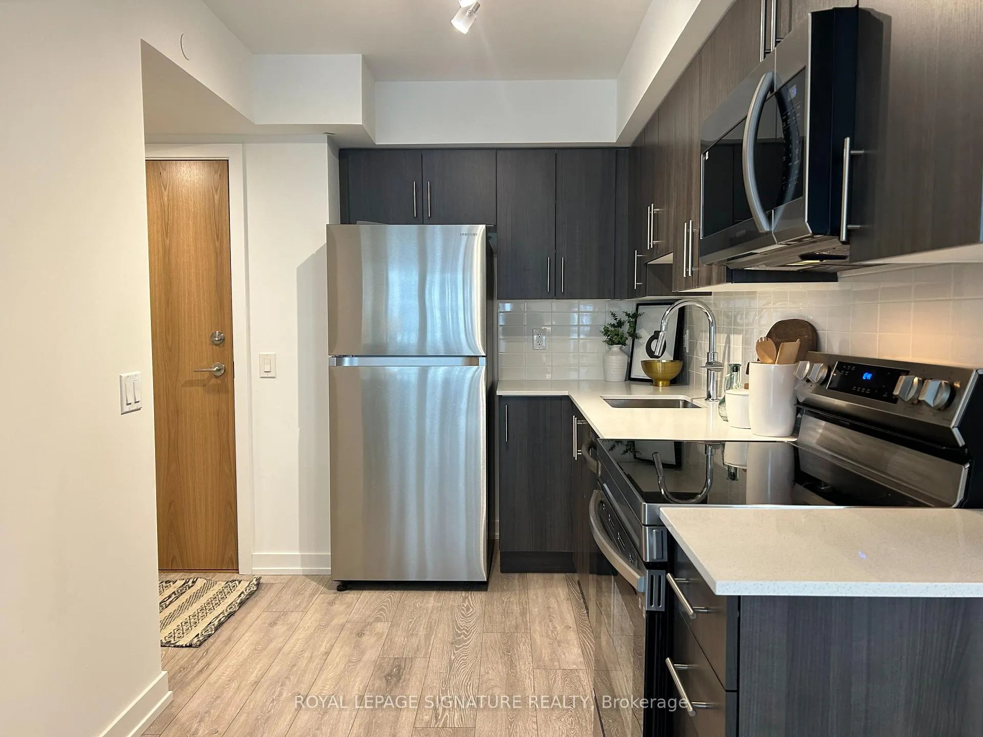 Photo 5 of Unit 1006, 1455 Celebration Drive, Pickering, Bay Ridges — HOMEH
