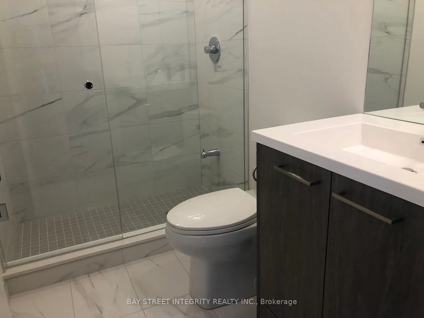 Photo 11 of Unit 903, 28 Interchange Way, Vaughan, Vaughan Corporate Centre — HOMEH