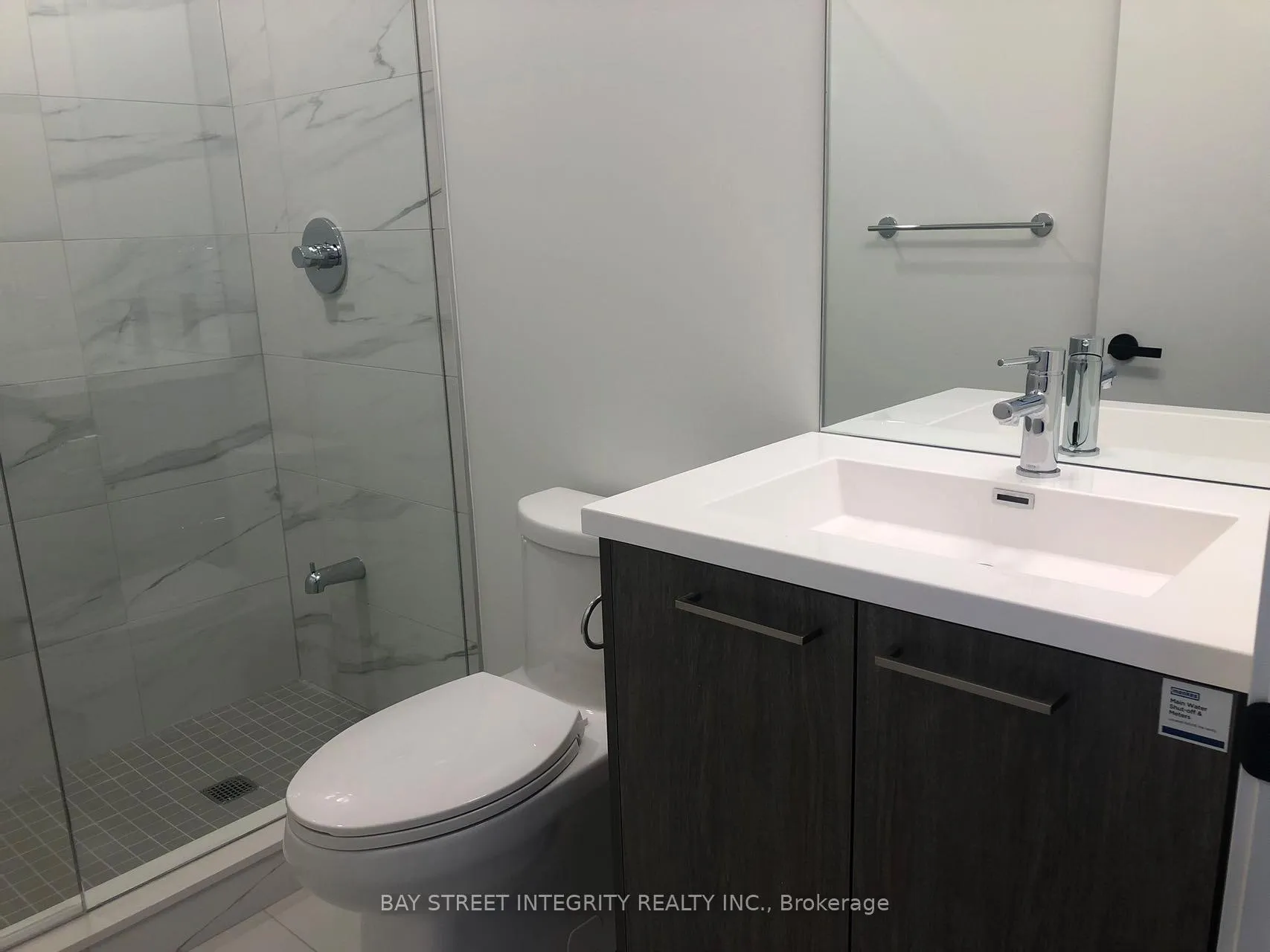 Photo 13 of Unit 903, 28 Interchange Way, Vaughan, Vaughan Corporate Centre — HOMEH