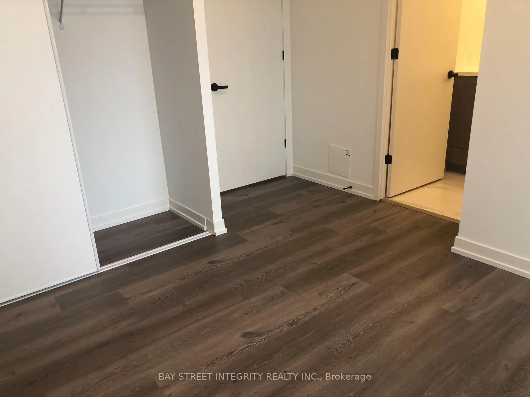 Photo 15 of Unit 903, 28 Interchange Way, Vaughan, Vaughan Corporate Centre — HOMEH