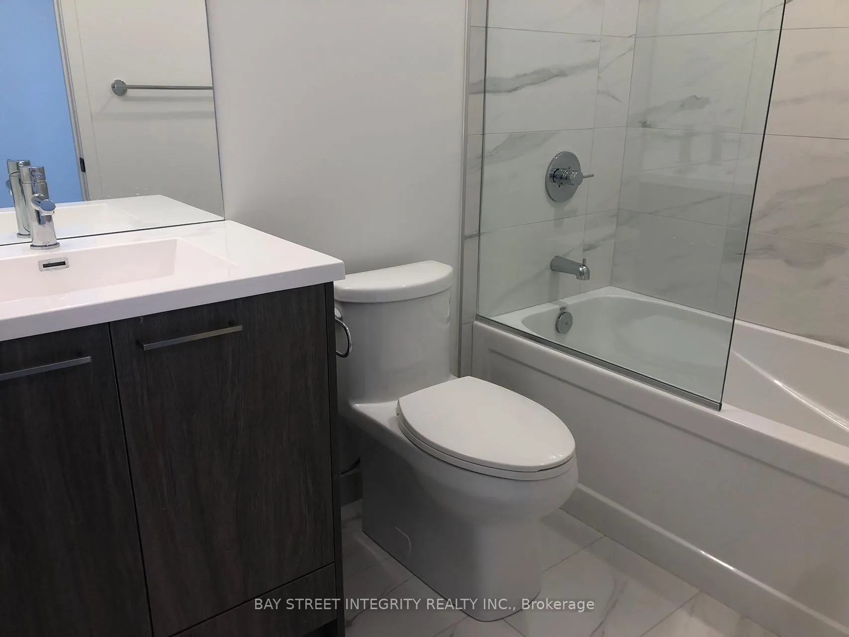 Photo 18 of Unit 903, 28 Interchange Way, Vaughan, Vaughan Corporate Centre — HOMEH