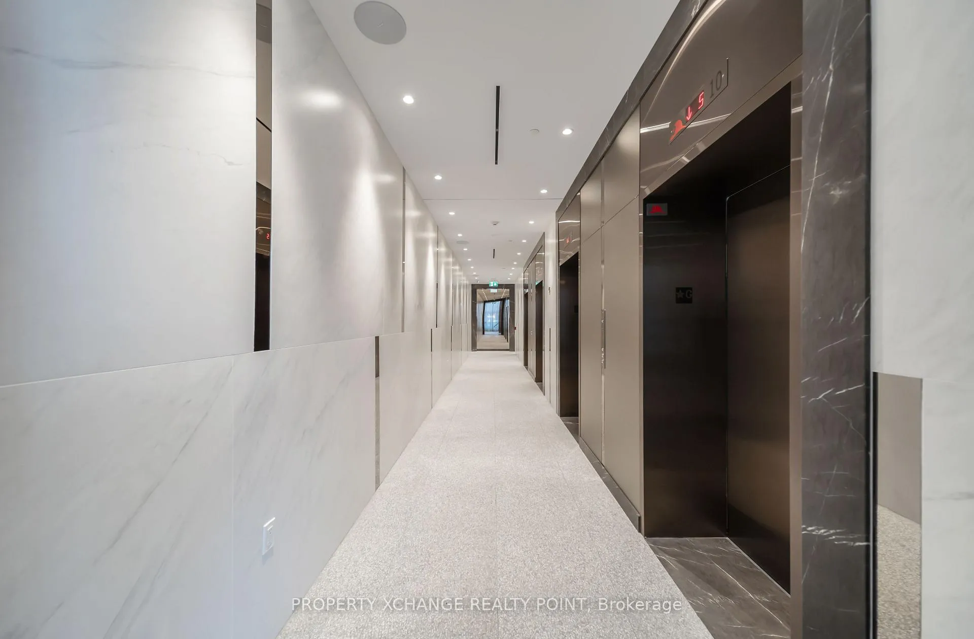 Photo 4 of Unit 518, 585 Bloor Street, Toronto, North St. James Town — HOMEH