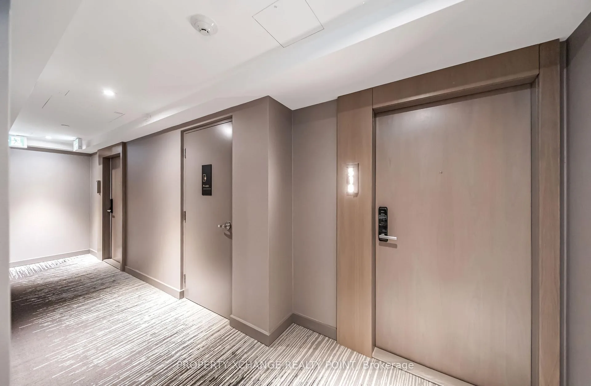 Photo 5 of Unit 518, 585 Bloor Street, Toronto, North St. James Town — HOMEH